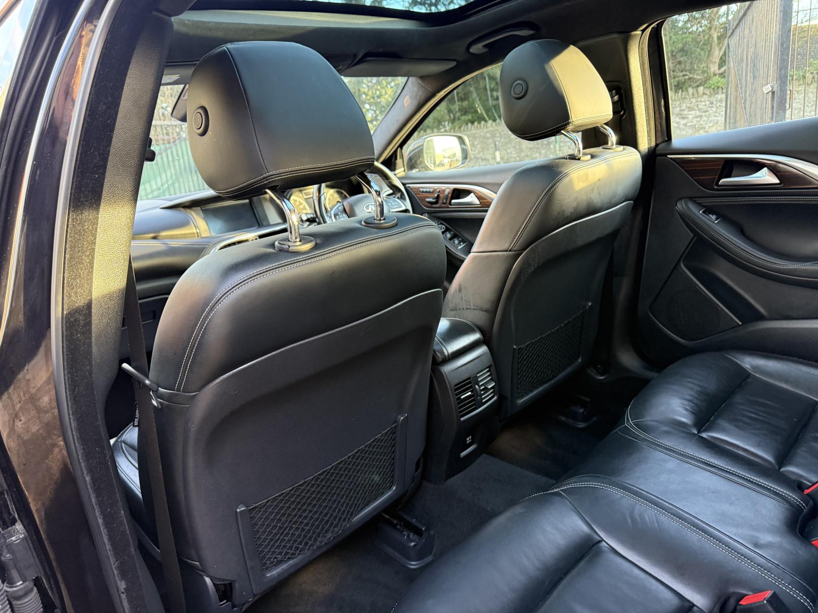 Infiniti Q30 1.5d Premium Tech Hatchback 5dr Diesel Manual Euro 6 (s/s) (109 ps)