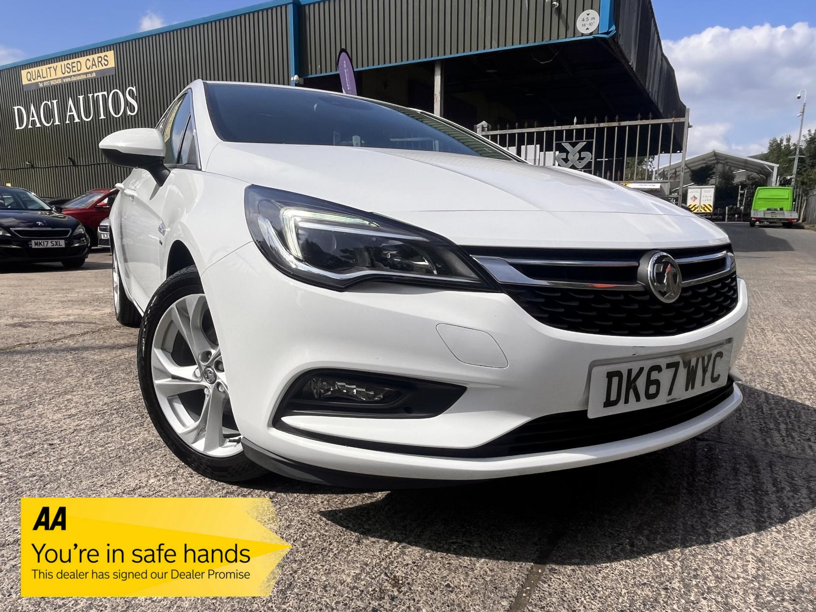 Vauxhall Astra 1.4i Turbo SRi Hatchback 5dr Petrol Manual Euro 6 (150 ps)