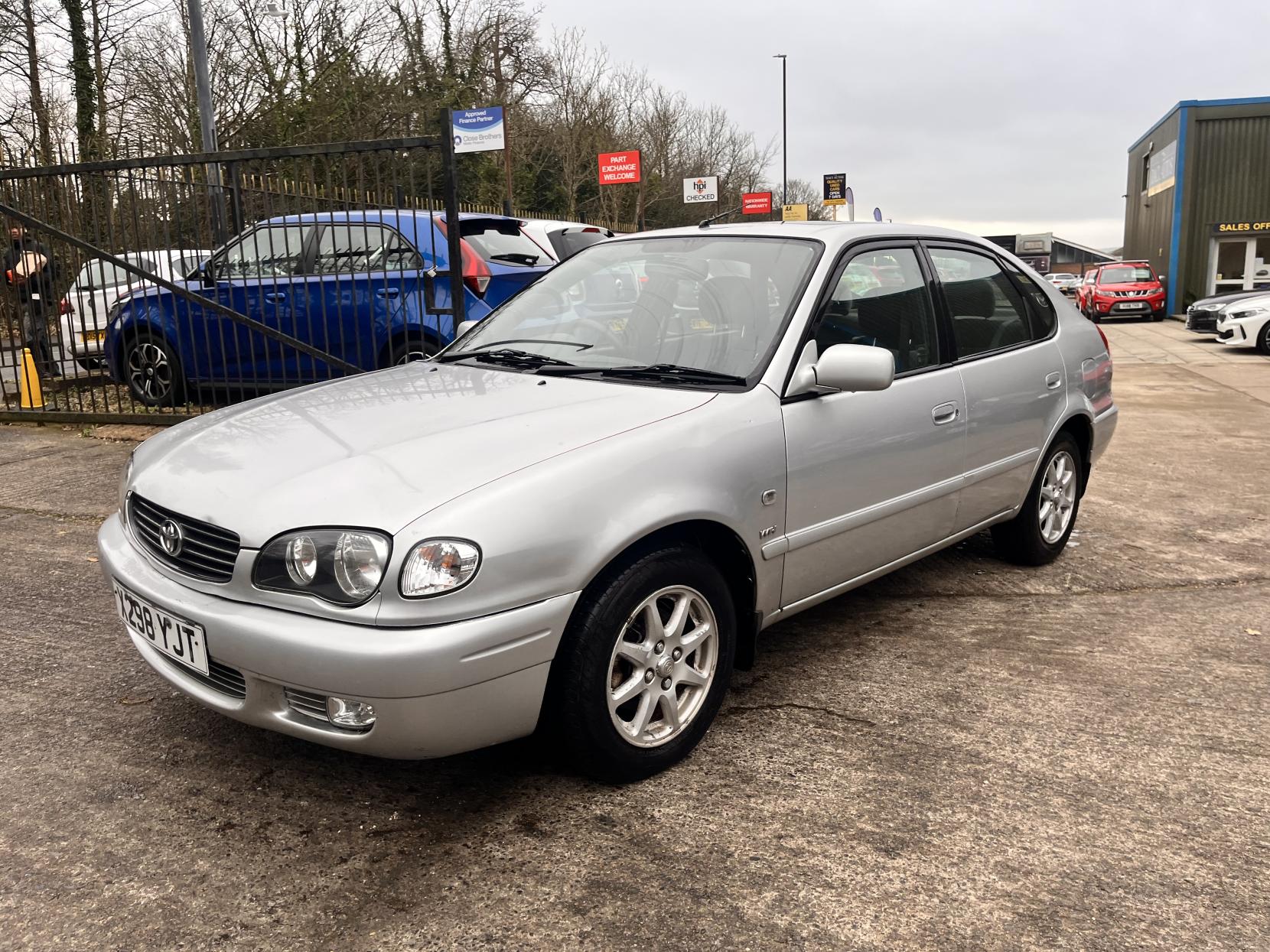 Toyota Corolla 1.6 GLS Hatchback 5dr Petrol Manual (168 g/km, 109 bhp)