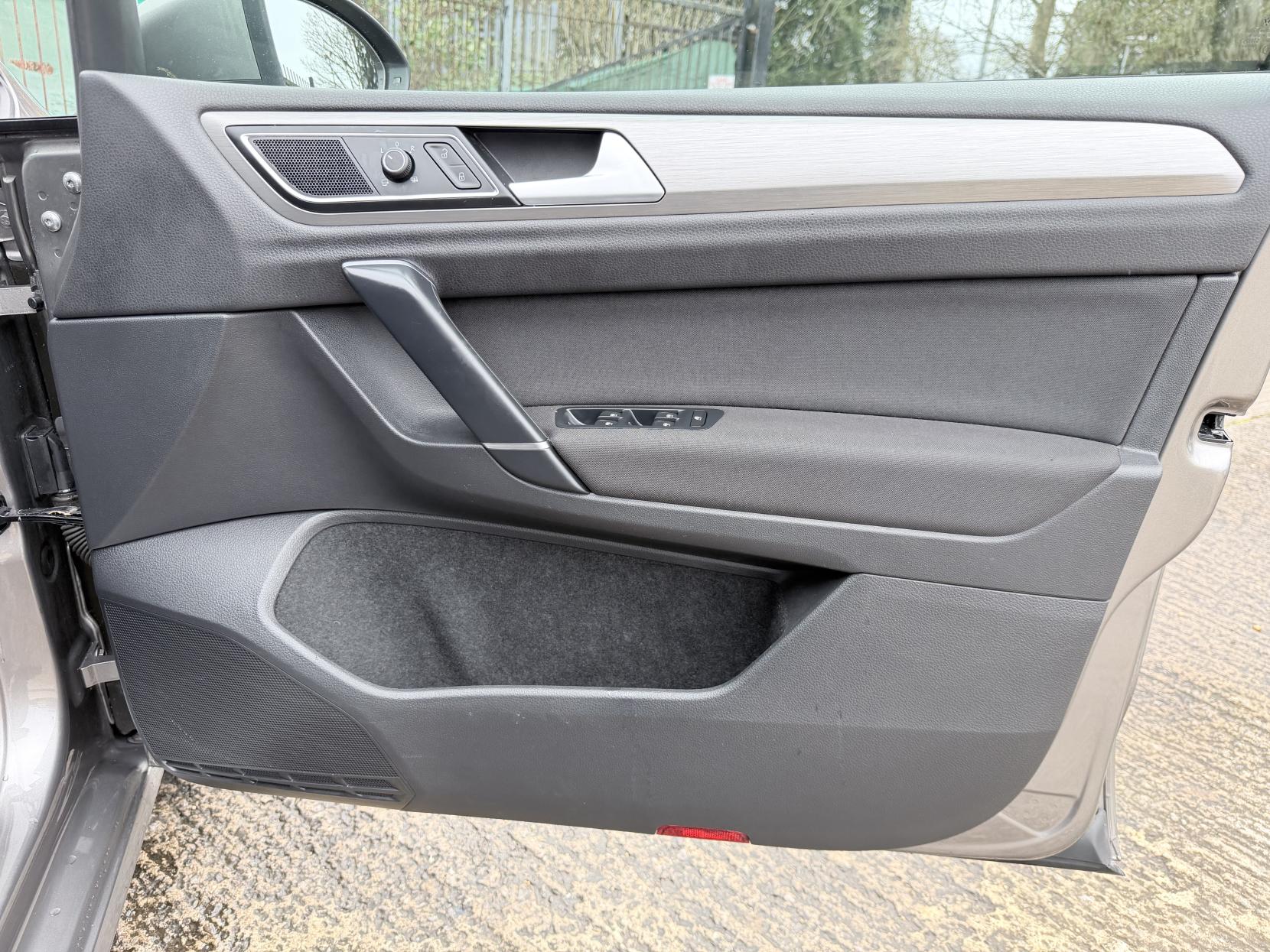 Volkswagen Golf SV 1.6 TDI BlueMotion Tech SE MPV 5dr Diesel DSG Euro 6 (s/s) (110 ps)