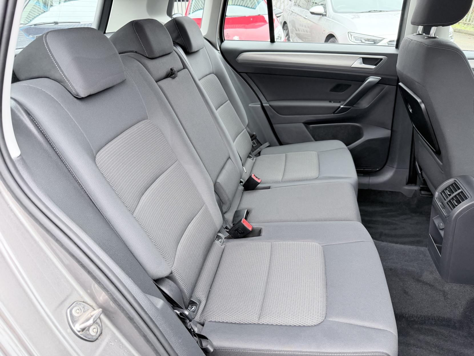 Volkswagen Golf SV 1.6 TDI BlueMotion Tech SE MPV 5dr Diesel DSG Euro 6 (s/s) (110 ps)