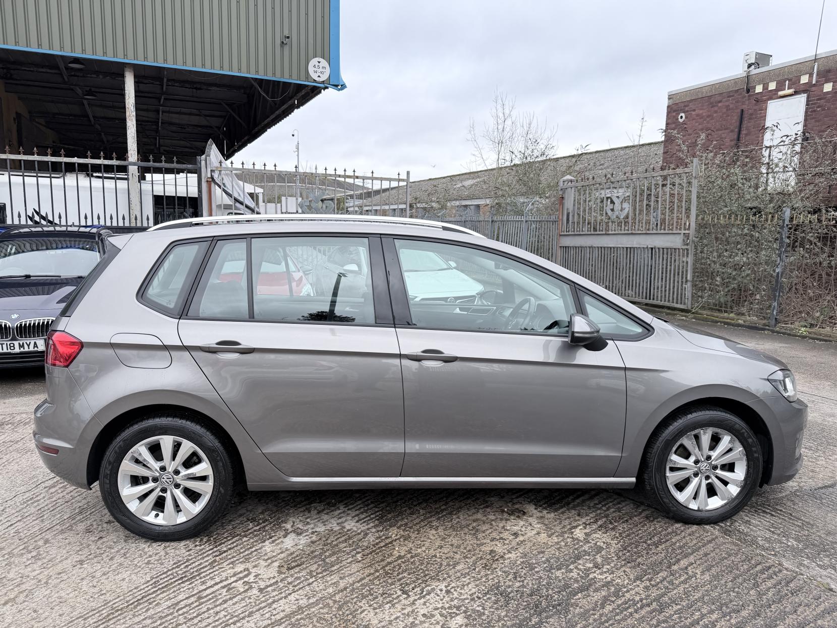 Volkswagen Golf SV 1.6 TDI BlueMotion Tech SE MPV 5dr Diesel DSG Euro 6 (s/s) (110 ps)