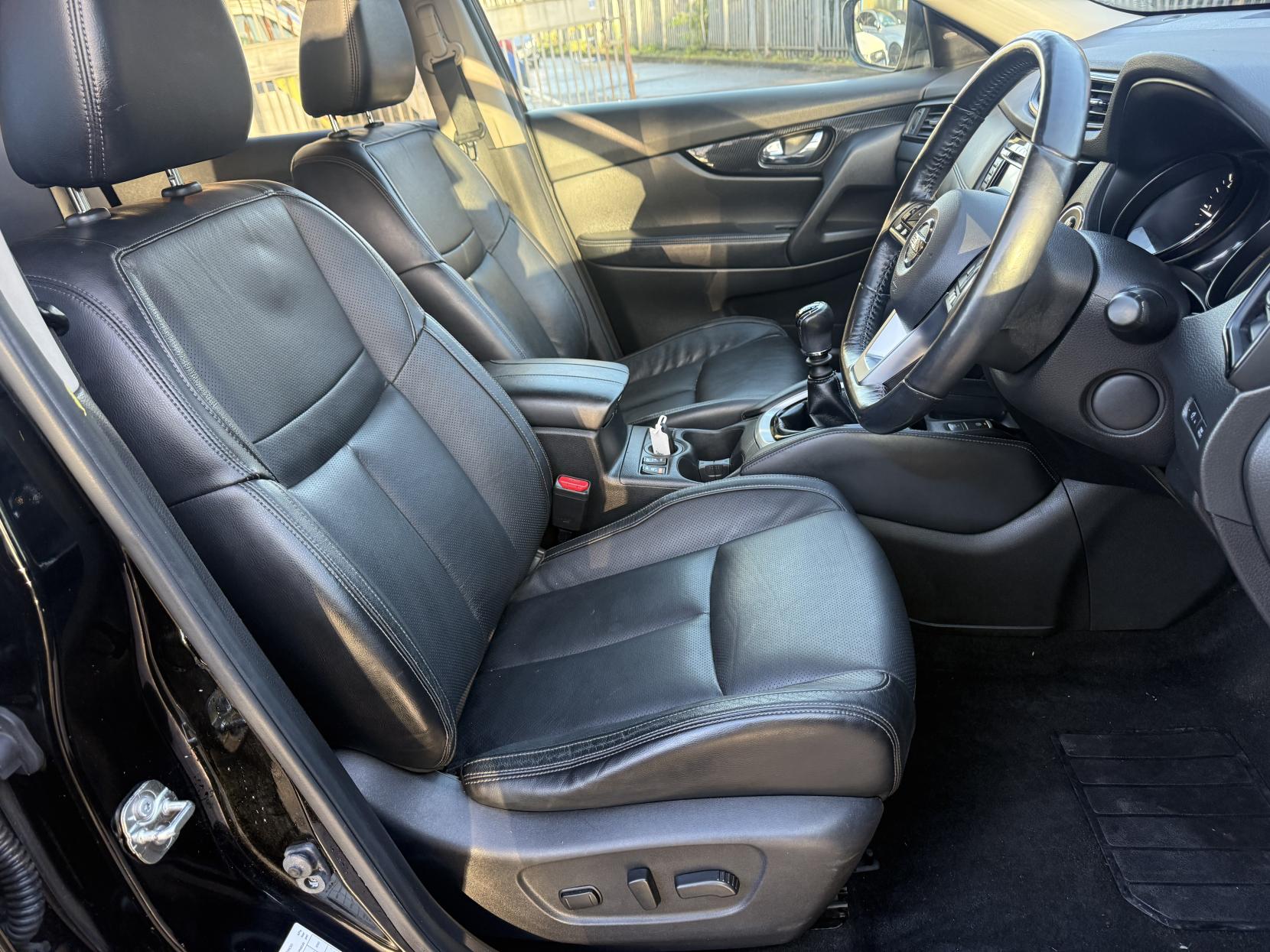 Nissan X-Trail 1.7 dCi Tekna SUV 5dr Diesel Manual Euro 6 (s/s) (150 ps)