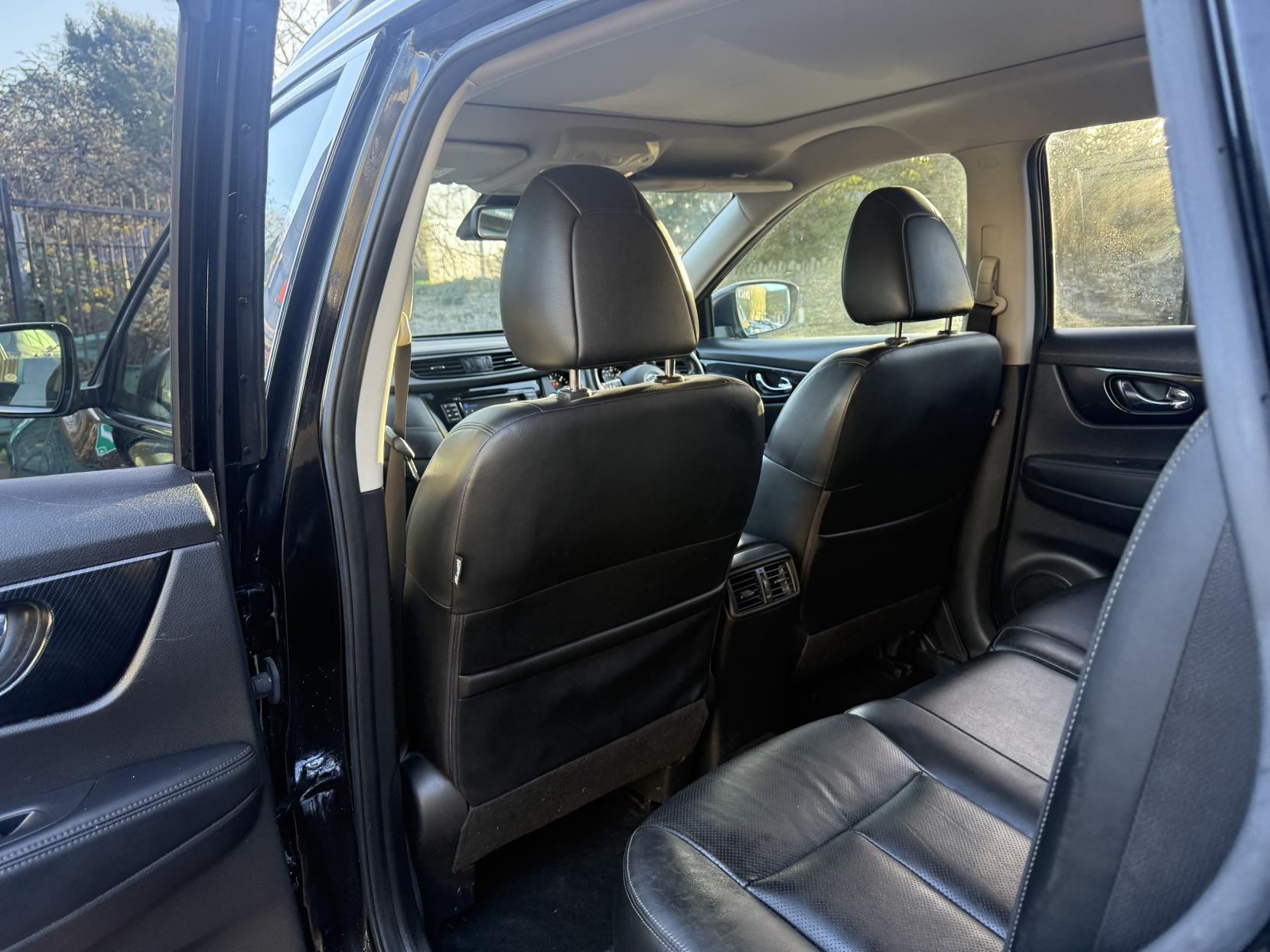 Nissan X-Trail 1.7 dCi Tekna SUV 5dr Diesel Manual Euro 6 (s/s) (150 ps)