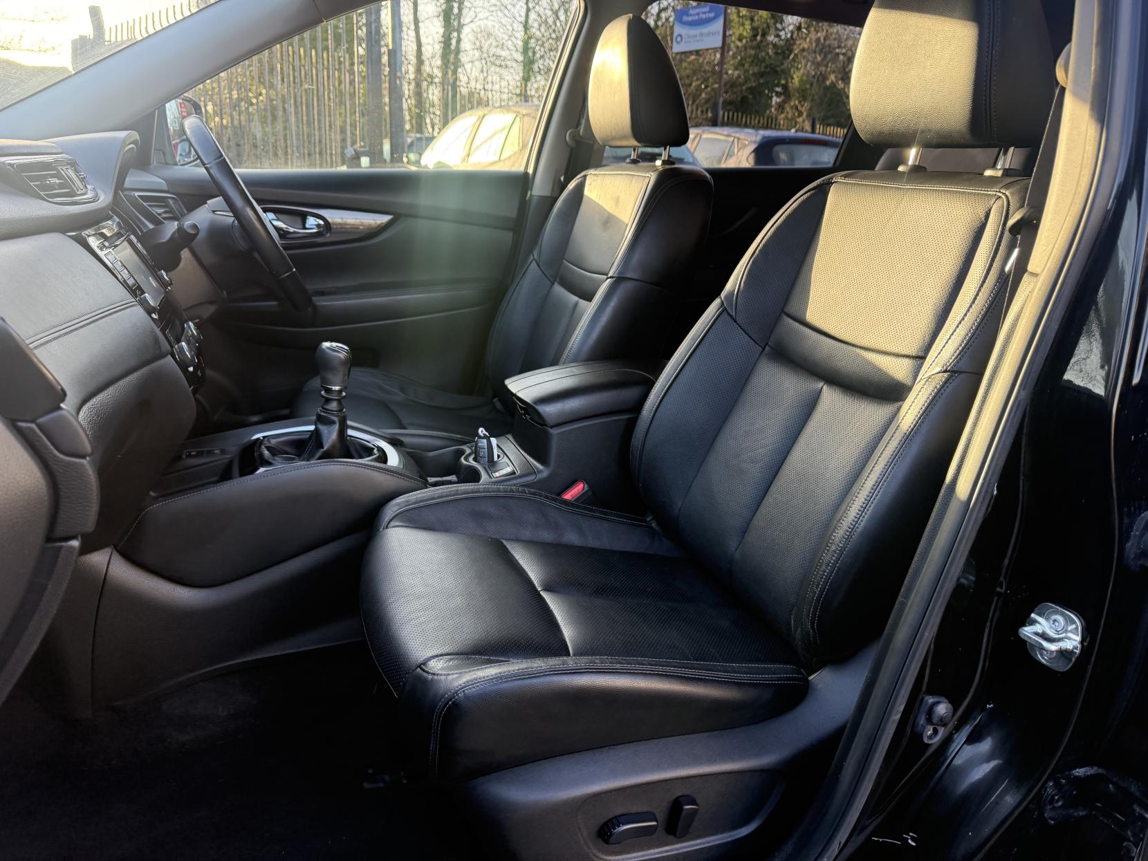 Nissan X-Trail 1.7 dCi Tekna SUV 5dr Diesel Manual Euro 6 (s/s) (150 ps)