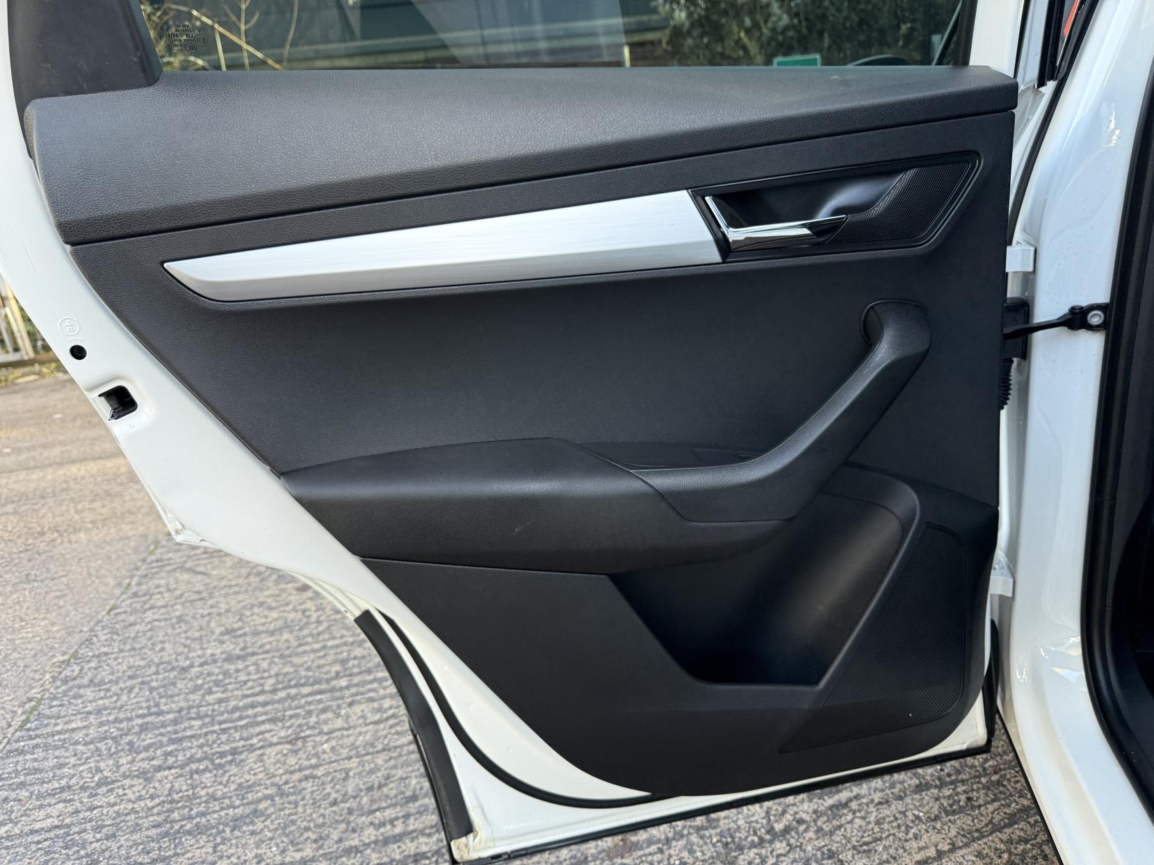 Skoda Karoq 1.6 TDI SE Technology SUV 5dr Diesel Manual Euro 6 (s/s) (115 ps)