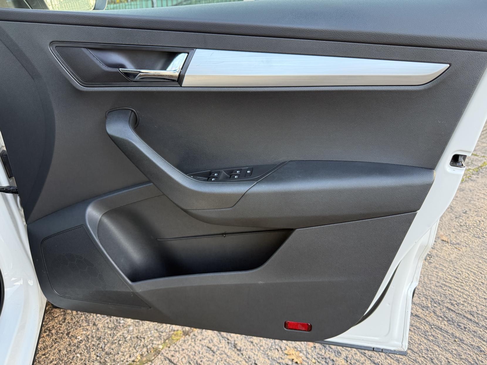 Skoda Karoq 1.6 TDI SE Technology SUV 5dr Diesel Manual Euro 6 (s/s) (115 ps)