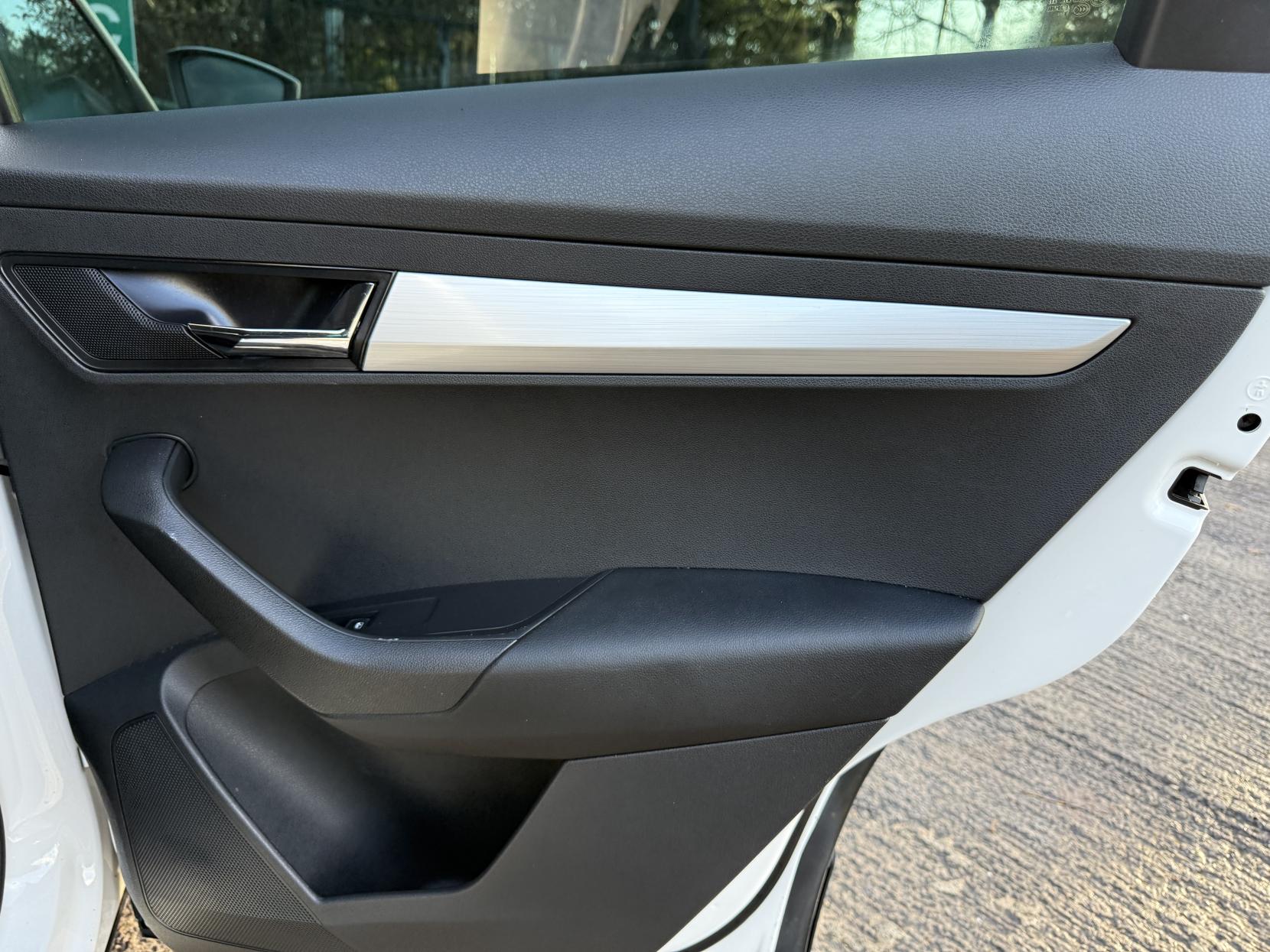 Skoda Karoq 1.6 TDI SE Technology SUV 5dr Diesel Manual Euro 6 (s/s) (115 ps)