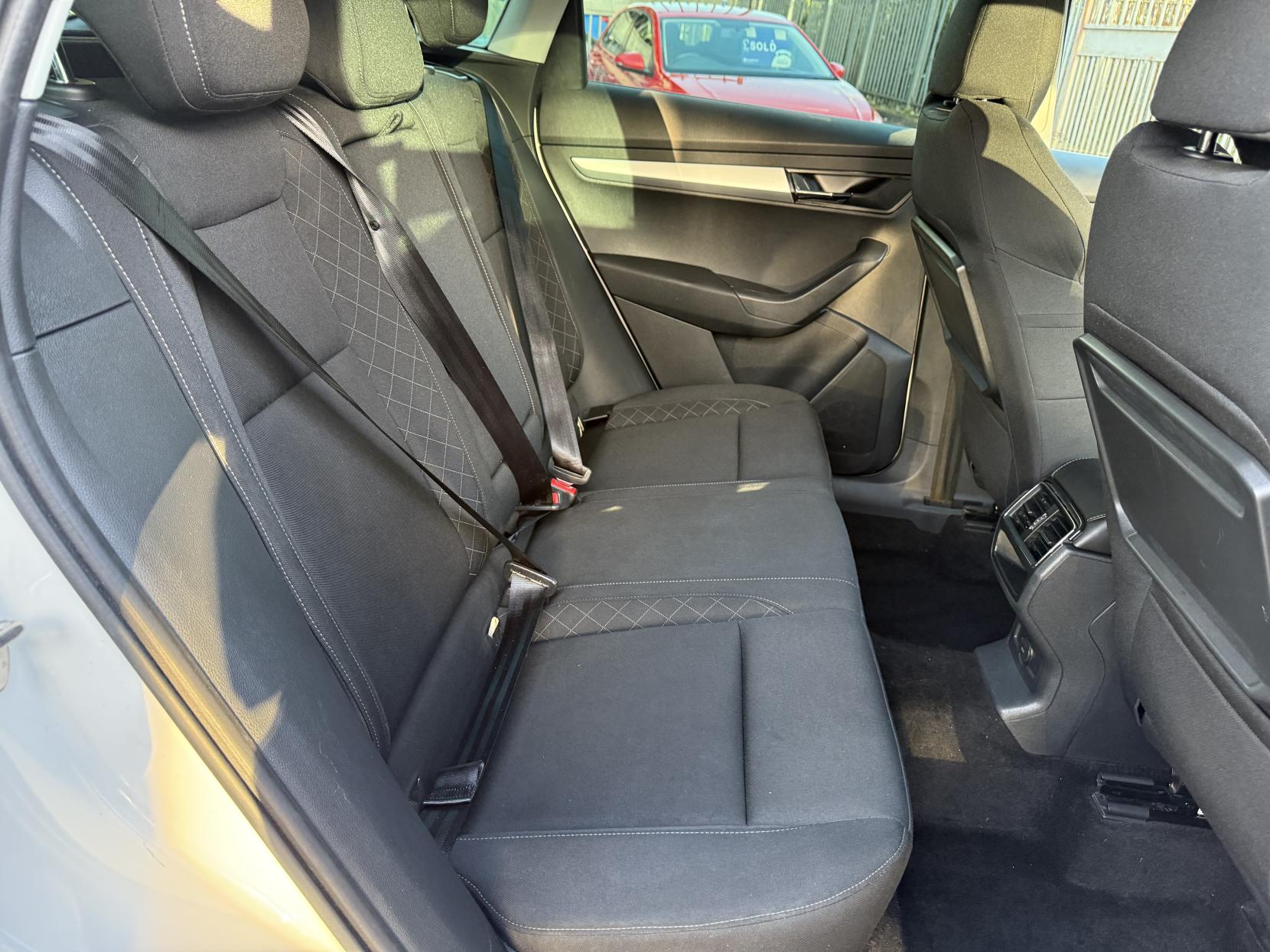 Skoda Karoq 1.6 TDI SE Technology SUV 5dr Diesel Manual Euro 6 (s/s) (115 ps)