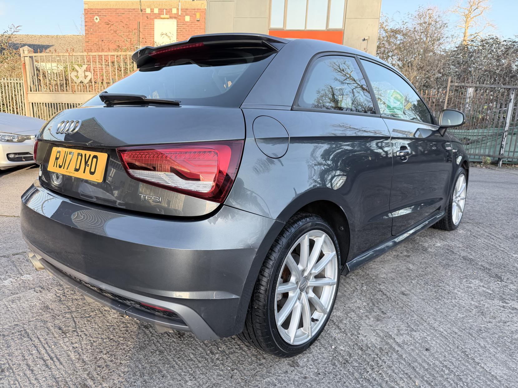 Audi A1 1.4 TFSI S line Hatchback 3dr Petrol Manual Euro 6 (s/s) (125 ps)