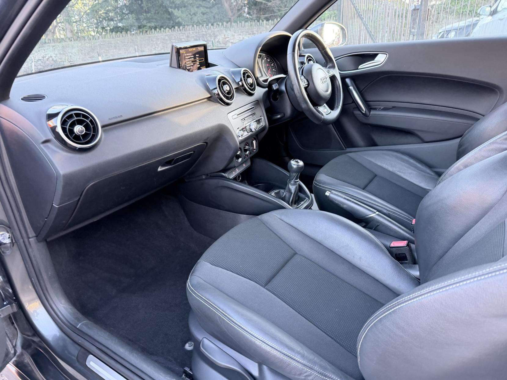 Audi A1 1.4 TFSI S line Hatchback 3dr Petrol Manual Euro 6 (s/s) (125 ps)