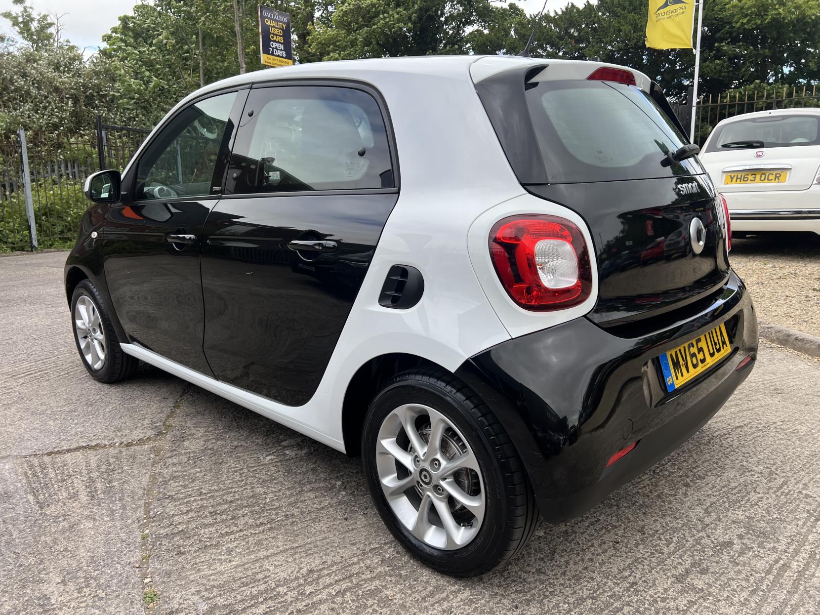 Smart forfour 1.0 Passion Hatchback 5dr Petrol Manual Euro 6 (s/s) (71 ps)