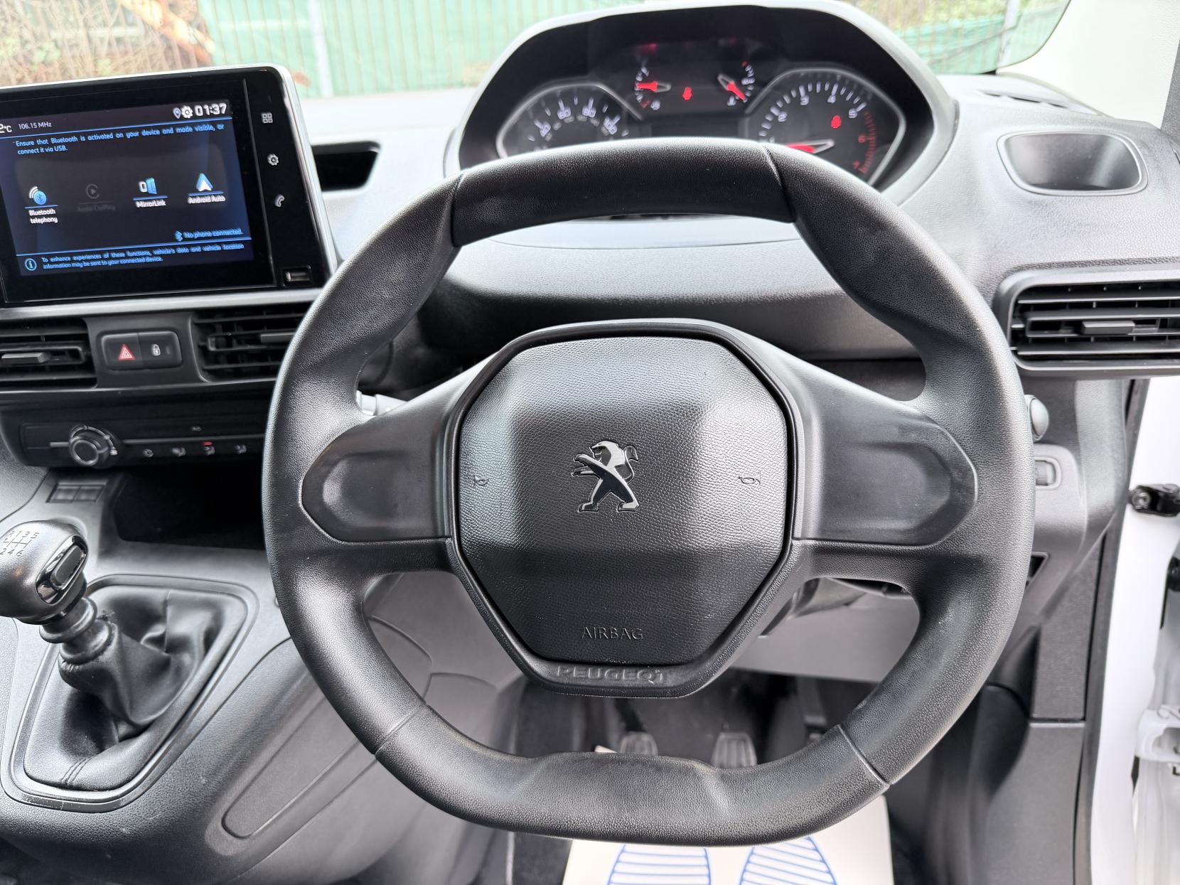 Peugeot Partner 1.5 BlueHDi 1000 Professional Premium + Standard Panel Van 5dr Diesel Manual SWB Euro 6 (s/s) (100 bhp)