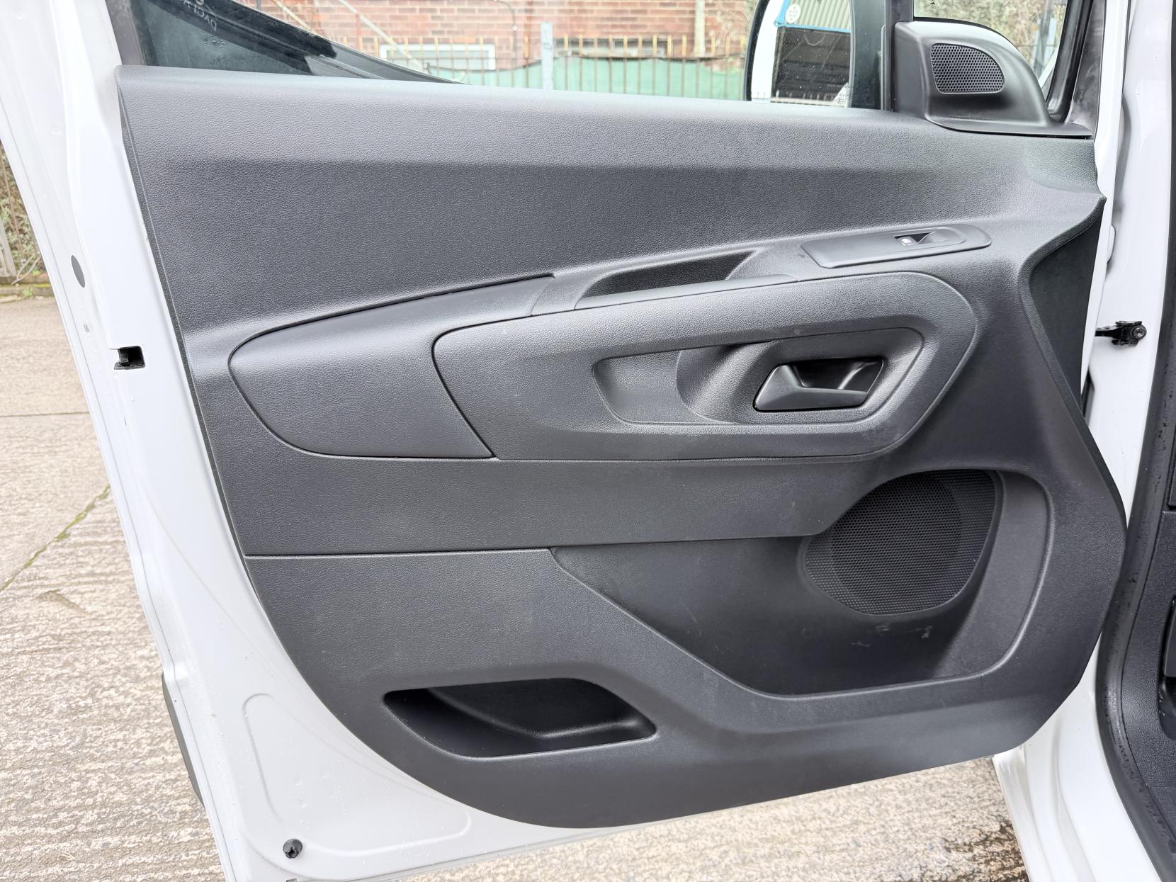 Peugeot Partner 1.5 BlueHDi 1000 Professional Premium + Standard Panel Van 5dr Diesel Manual SWB Euro 6 (s/s) (100 bhp)