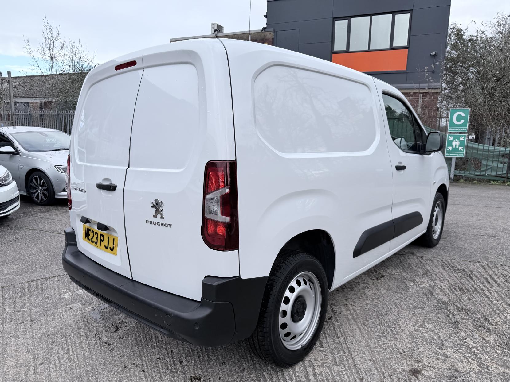 Peugeot Partner 1.5 BlueHDi 1000 Professional Premium + Standard Panel Van 5dr Diesel Manual SWB Euro 6 (s/s) (100 bhp)