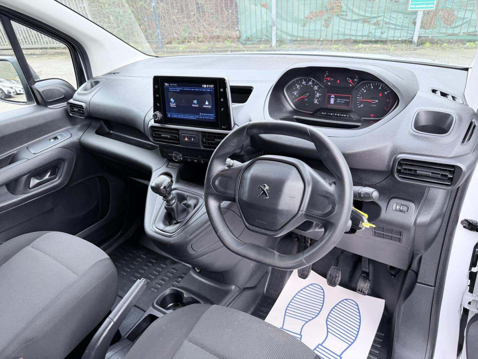 Peugeot Partner 1.5 BlueHDi 1000 Professional Premium + Standard Panel Van 5dr Diesel Manual SWB Euro 6 (s/s) (100 bhp)