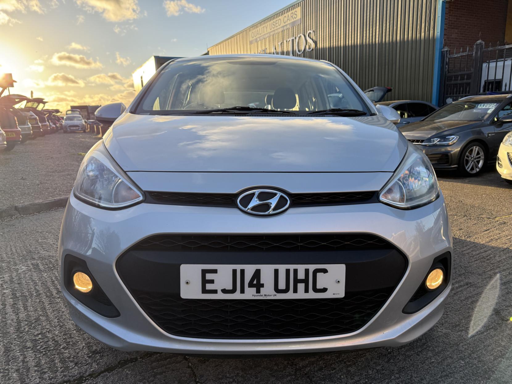 Hyundai i10 1.2 SE Hatchback 5dr Petrol Manual Euro 5 (87 ps)