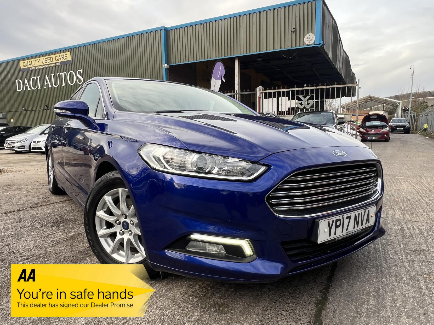 Ford Mondeo 1.5 TDCi ECOnetic Zetec Hatchback 5dr Diesel Manual Euro 6 (s/s) (120 ps)