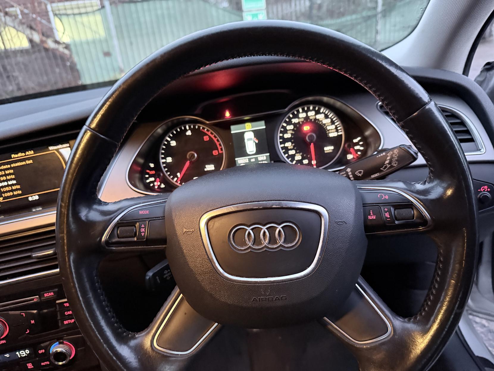 Audi A4 Avant 2.0 TDI SE Estate 5dr Diesel Manual Euro 5 (s/s) (143 ps)