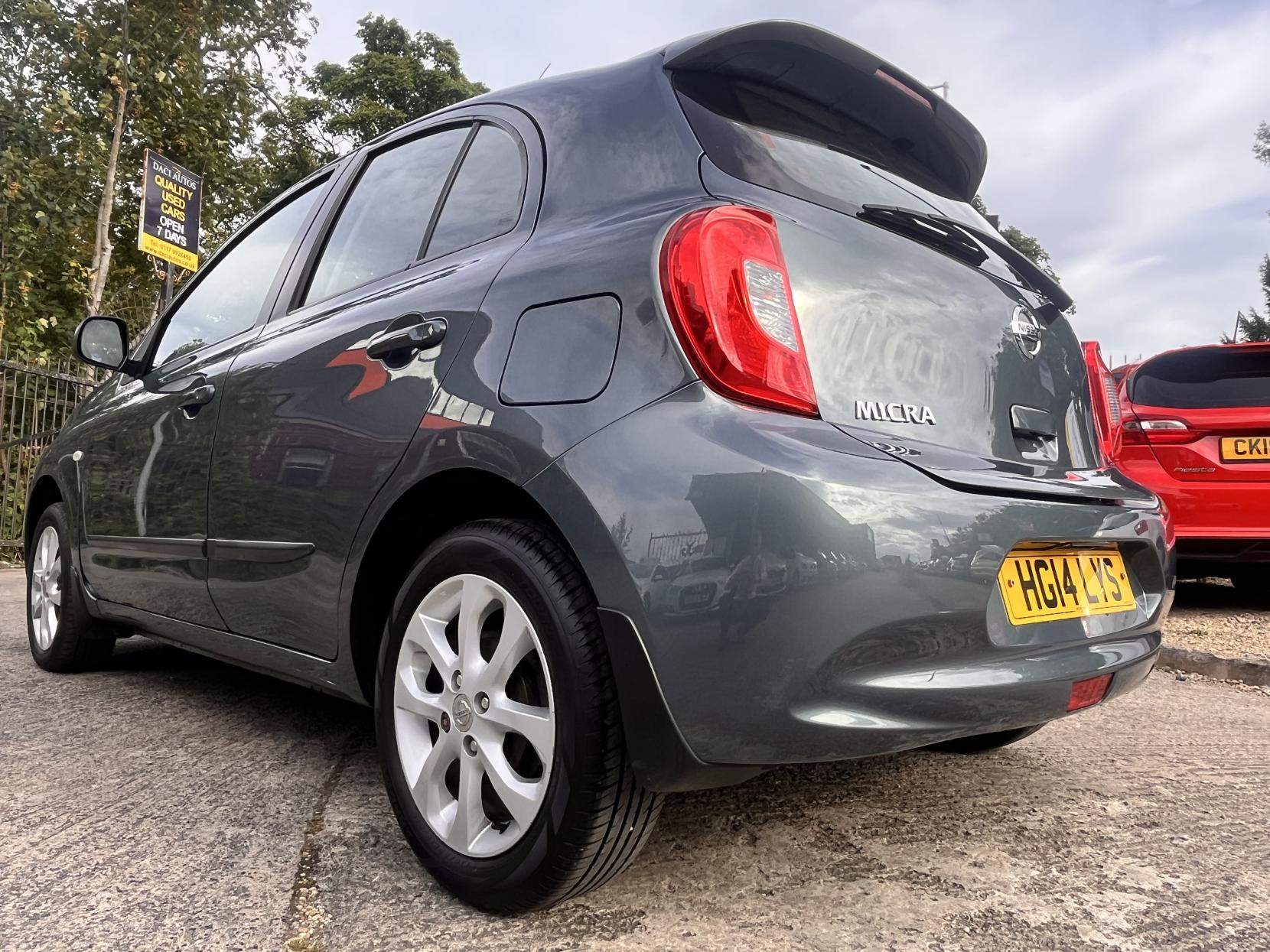 Nissan Micra 1.2 Acenta Hatchback 5dr Petrol CVT Euro 5 (80 ps)