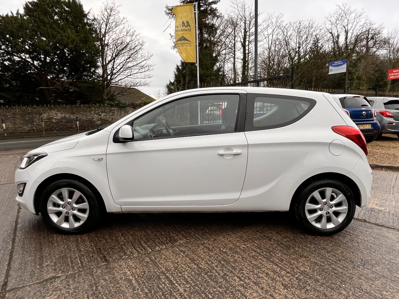 Hyundai i20 1.2 Active Hatchback 3dr Petrol Manual Euro 5 (85 bhp)