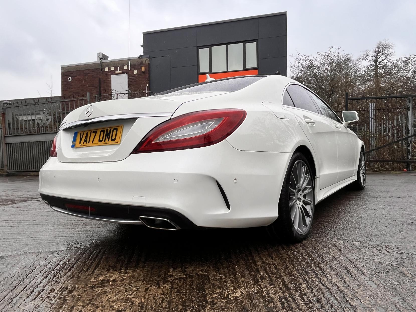 Mercedes-Benz CLS 3.0 CLS350d V6 AMG Line (Premium) Coupe 4dr Diesel G-Tronic+ Euro 6 (s/s) (258 ps)