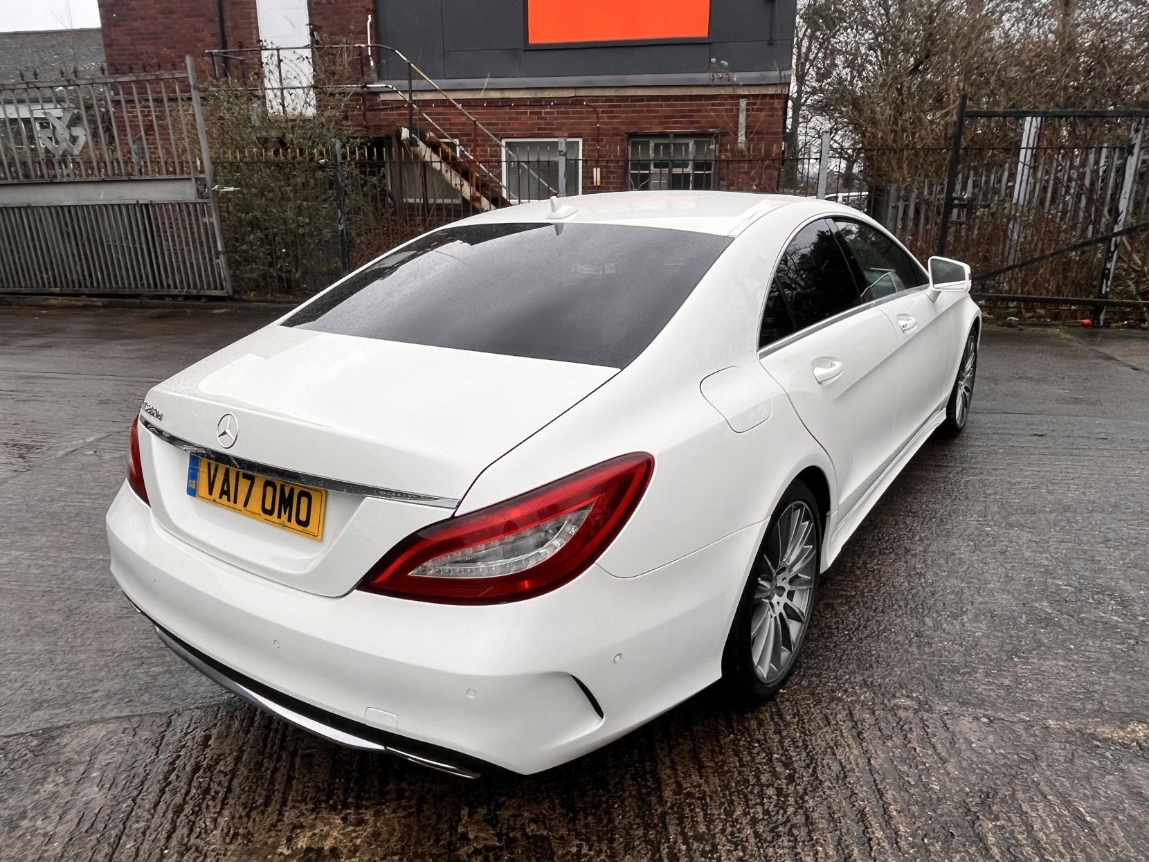 Mercedes-Benz CLS 3.0 CLS350d V6 AMG Line (Premium) Coupe 4dr Diesel G-Tronic+ Euro 6 (s/s) (258 ps)