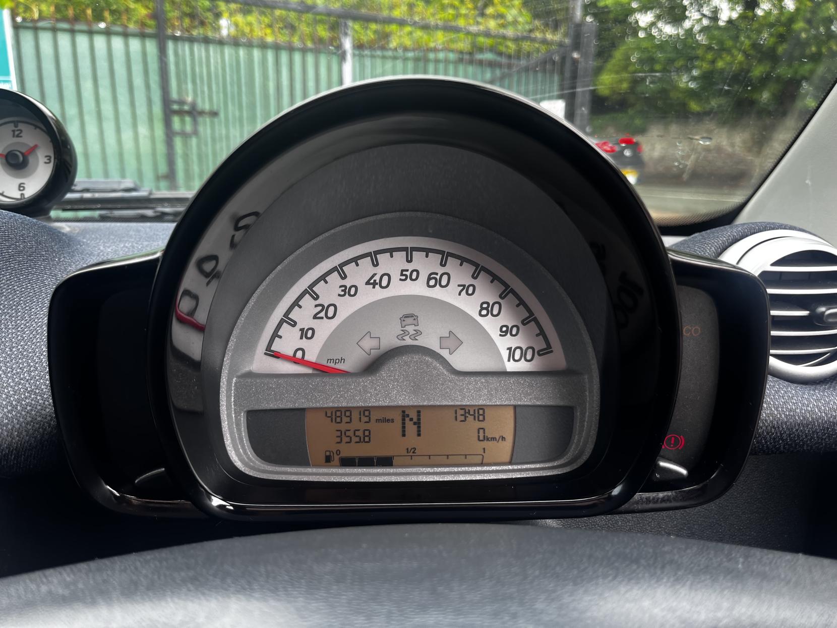 Smart fortwo 1.0 MHD Passion Coupe 2dr Petrol SoftTouch Euro 5 (s/s) (71 bhp)
