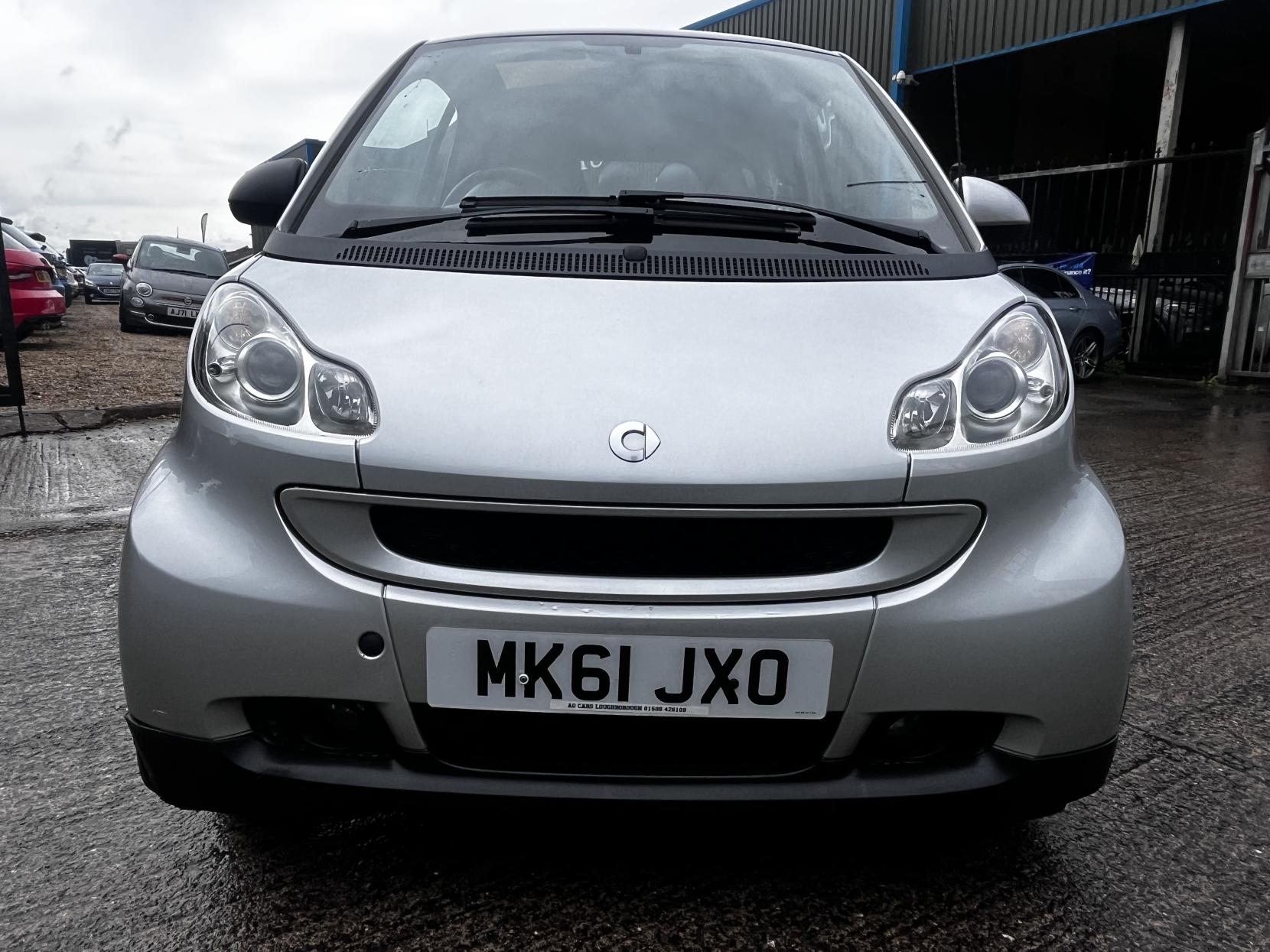 Smart fortwo 1.0 MHD Passion Coupe 2dr Petrol SoftTouch Euro 5 (s/s) (71 bhp)