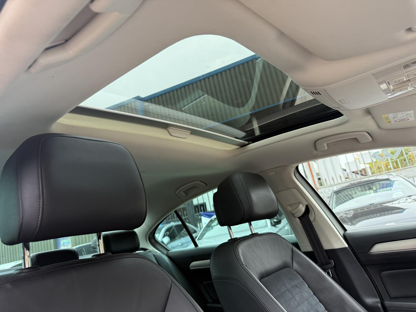 Volkswagen Passat 2.0 TDI BlueMotion Tech GT Saloon 4dr Diesel DSG Euro 6 (s/s) (150 ps)