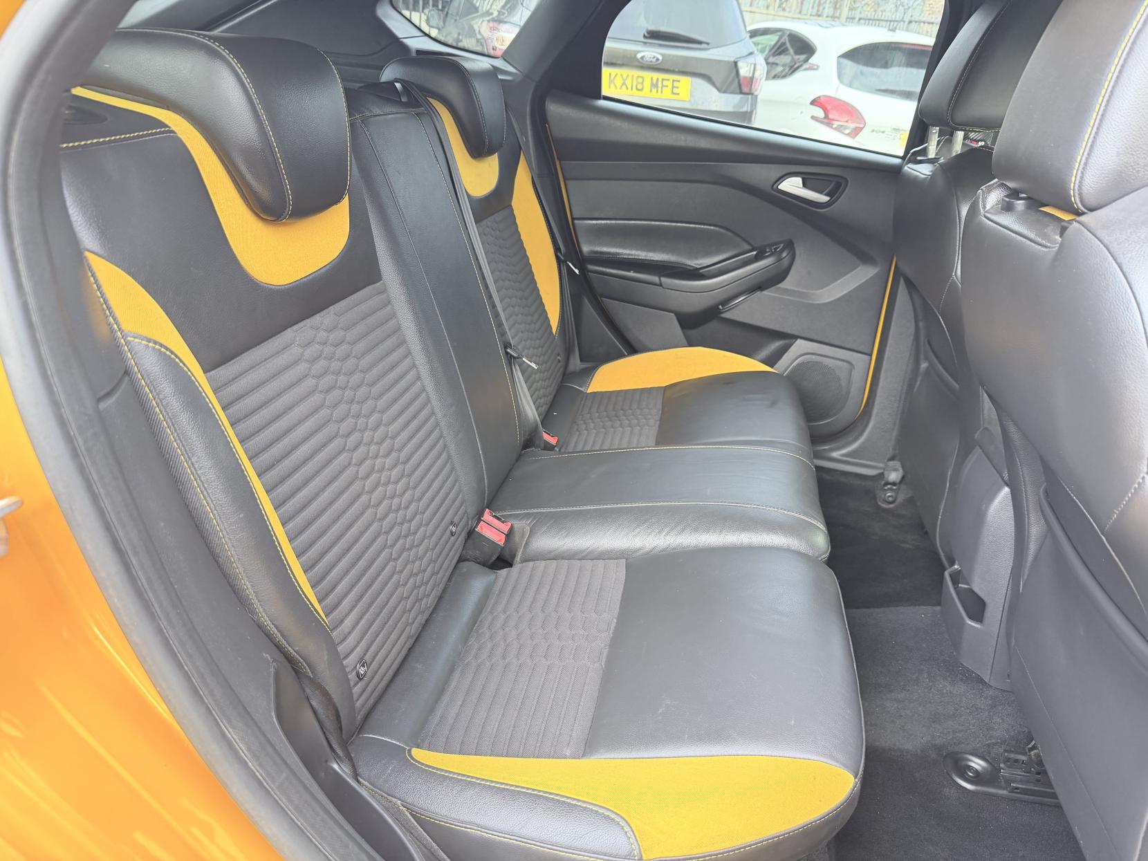 Ford Focus 2.0T EcoBoost ST-2 Hatchback 5dr Petrol Manual Euro 6 (s/s) (250 ps)