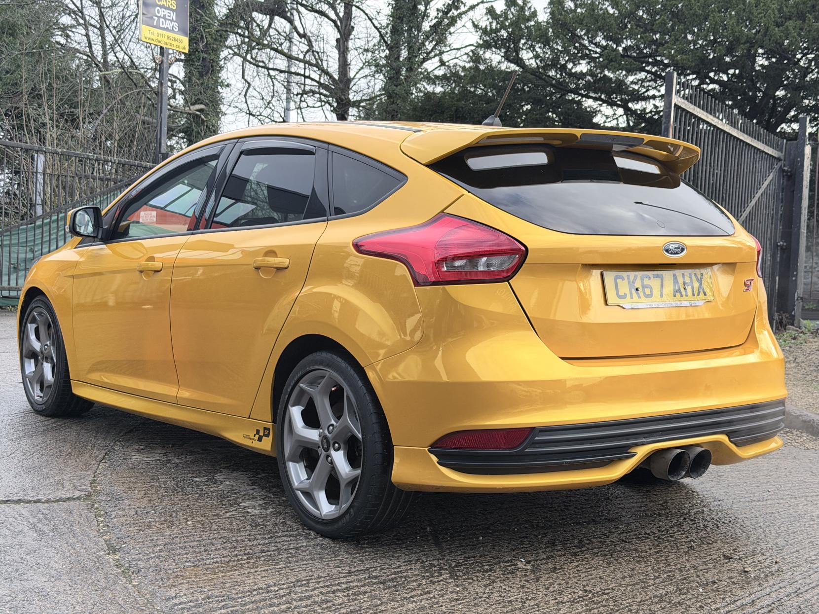 Ford Focus 2.0T EcoBoost ST-2 Hatchback 5dr Petrol Manual Euro 6 (s/s) (250 ps)