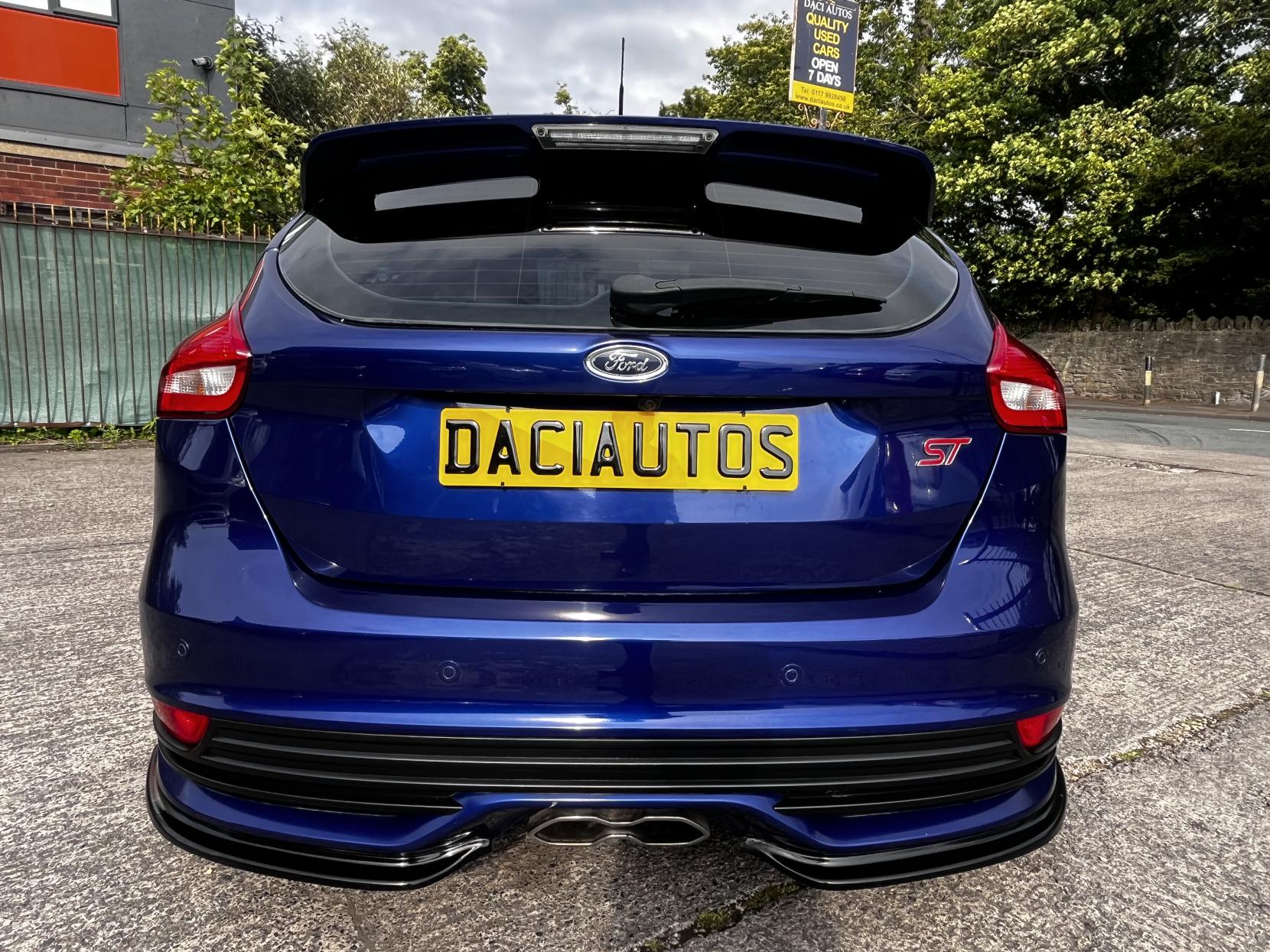 Ford Focus 2.0 TDCi ST-3 Hatchback 5dr Diesel Manual Euro 6 (s/s) (185 ps)