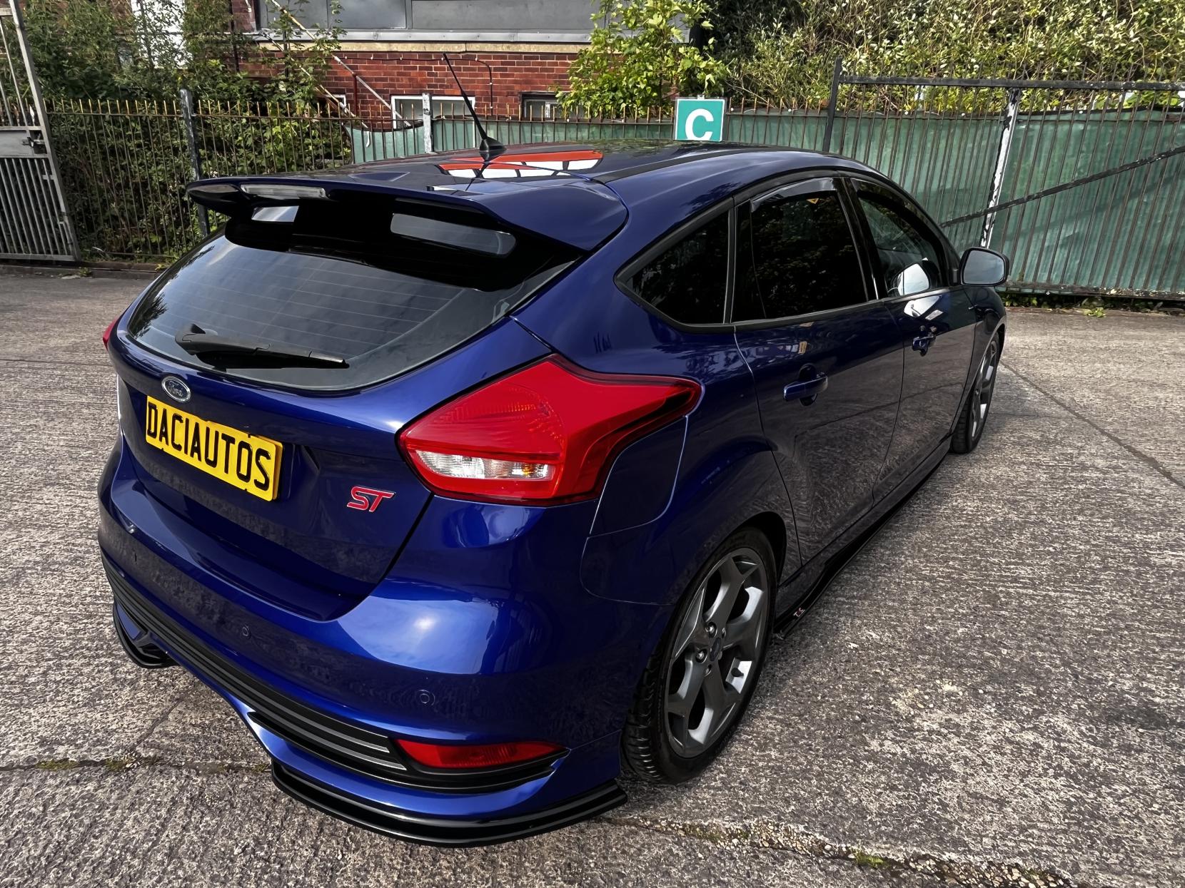 Ford Focus 2.0 TDCi ST-3 Hatchback 5dr Diesel Manual Euro 6 (s/s) (185 ps)