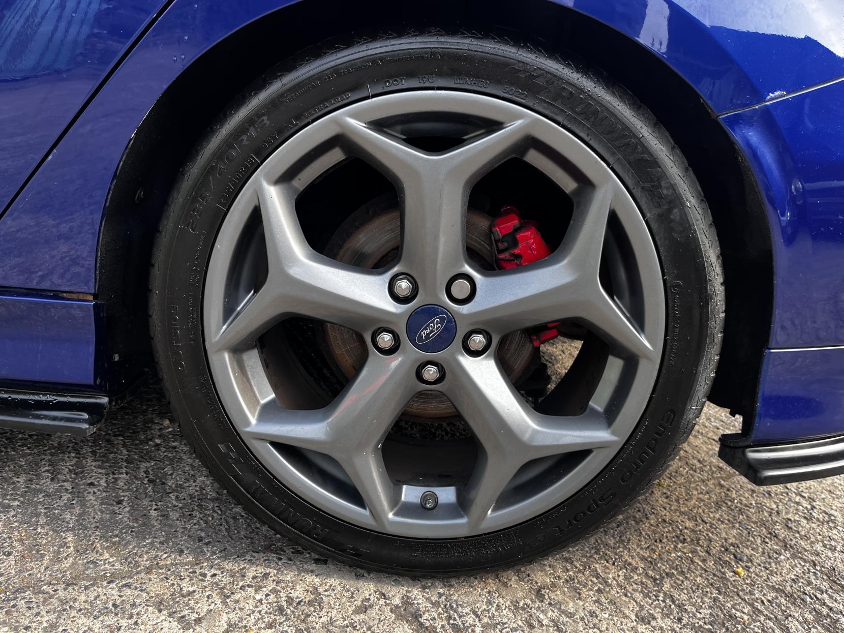 Ford Focus 2.0 TDCi ST-3 Hatchback 5dr Diesel Manual Euro 6 (s/s) (185 ps)