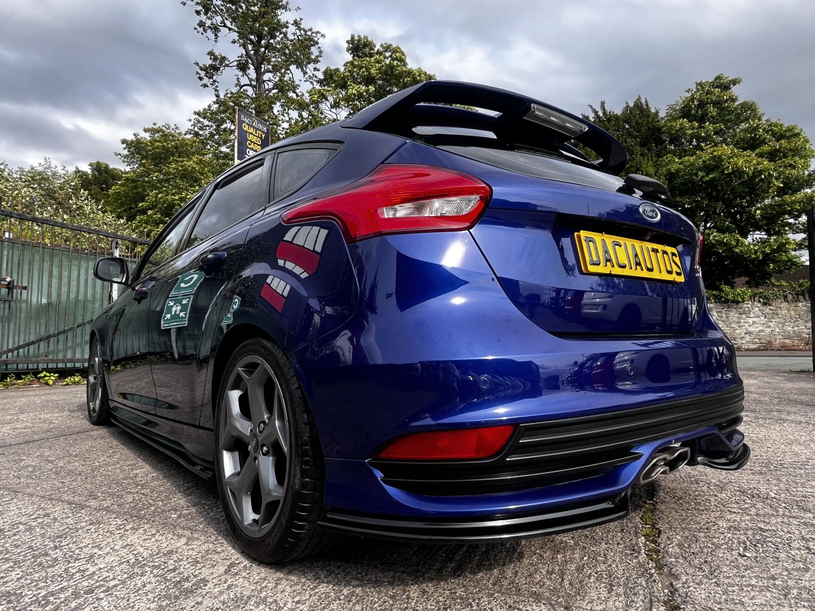 Ford Focus 2.0 TDCi ST-3 Hatchback 5dr Diesel Manual Euro 6 (s/s) (185 ps)