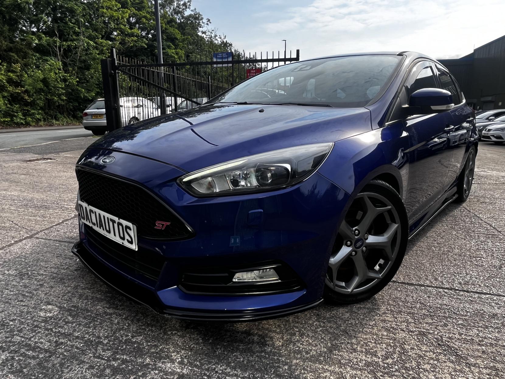 Ford Focus 2.0 TDCi ST-3 Hatchback 5dr Diesel Manual Euro 6 (s/s) (185 ps)