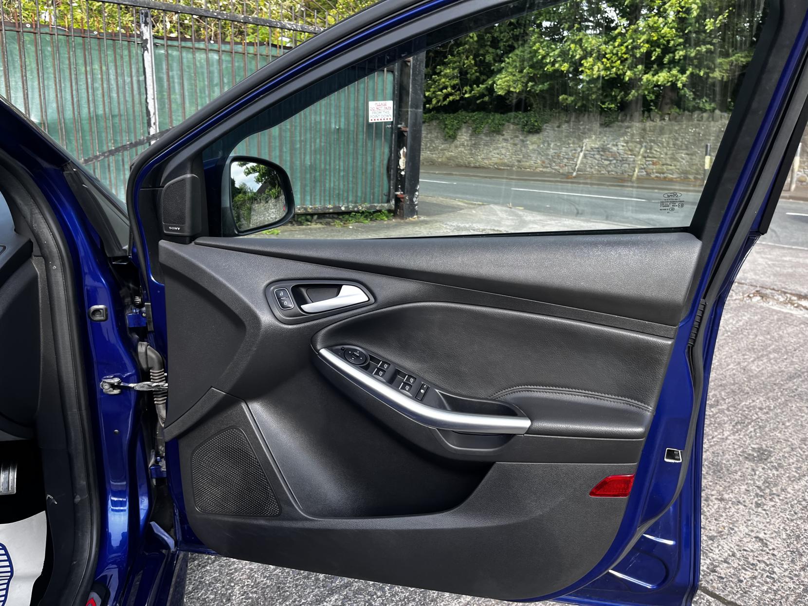 Ford Focus 2.0 TDCi ST-3 Hatchback 5dr Diesel Manual Euro 6 (s/s) (185 ps)