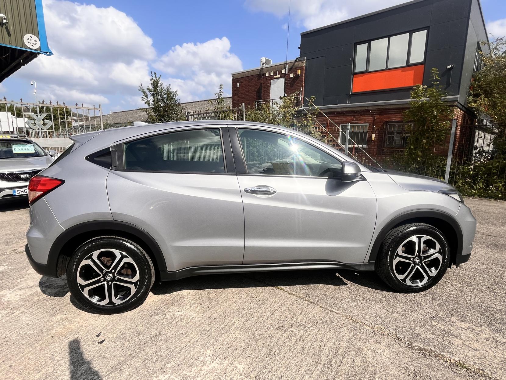 Honda HR-V 1.5 i-VTEC SE Navi SUV 5dr Petrol CVT Euro 6 (s/s) (130 ps)