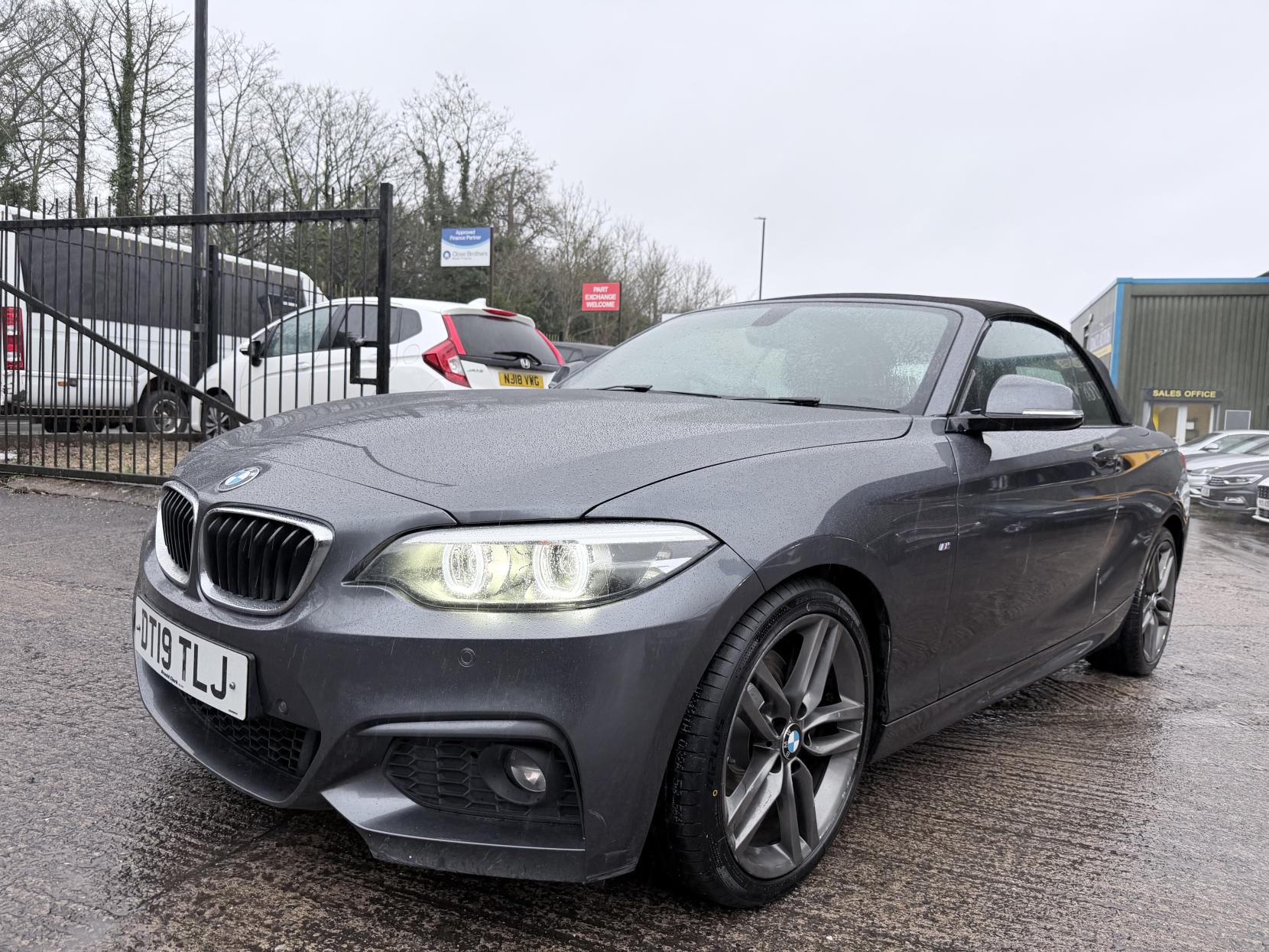 BMW 2 Series 2.0 220d M Sport Convertible 2dr Diesel Auto Euro 6 (s/s) (190 ps)