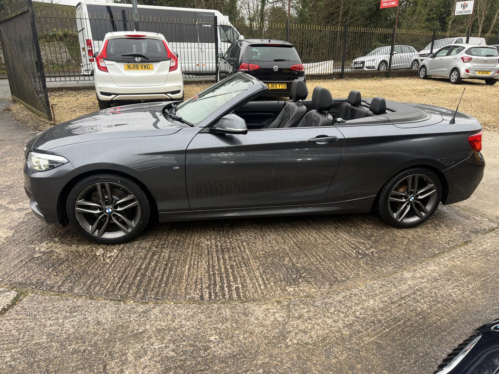 BMW 2 Series 2.0 220d M Sport Convertible 2dr Diesel Auto Euro 6 (s/s) (190 ps)
