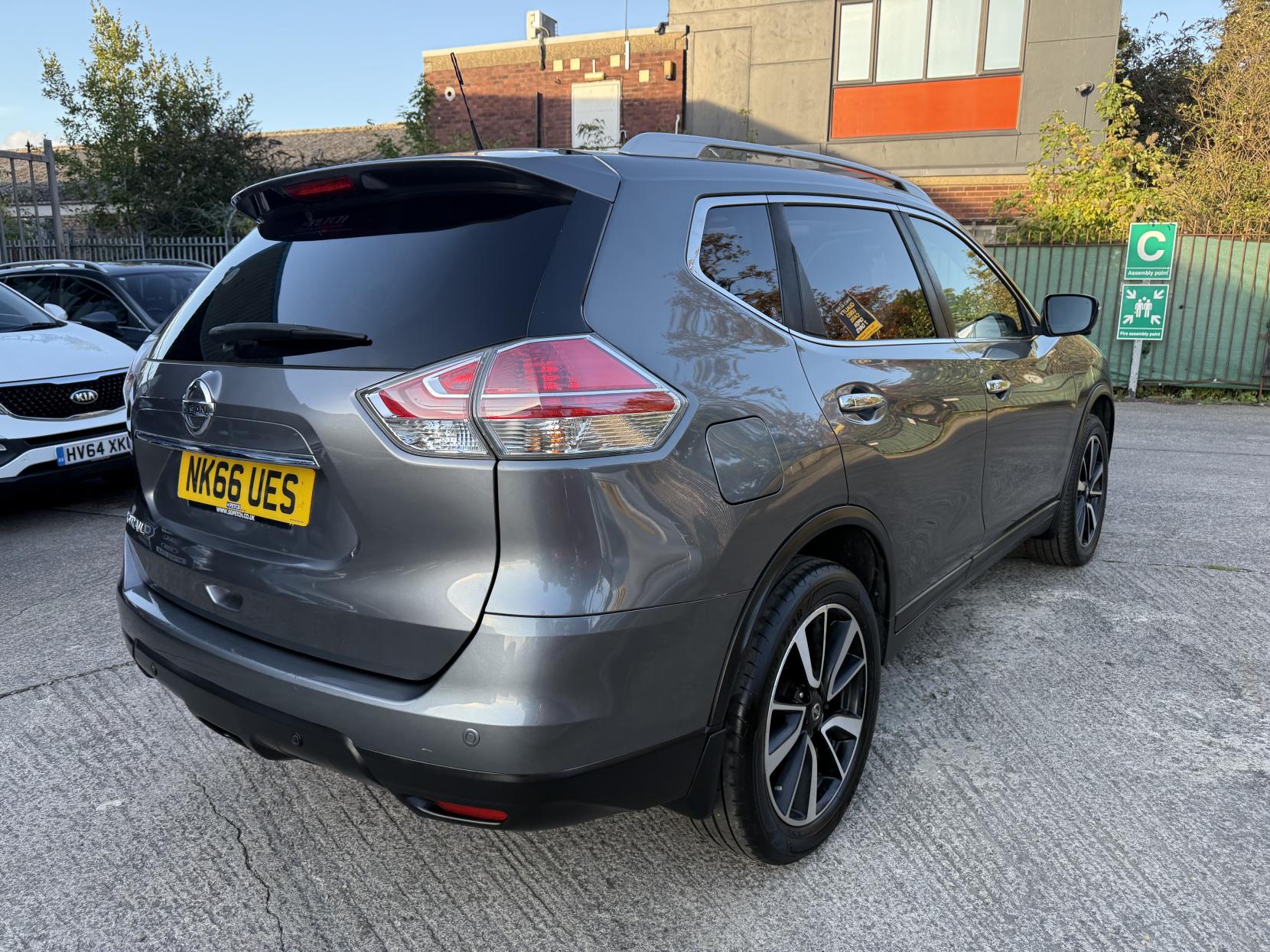 Nissan X-Trail 1.6 dCi Tekna SUV 5dr Diesel Manual 4WD Euro 6 (s/s) (130 ps)