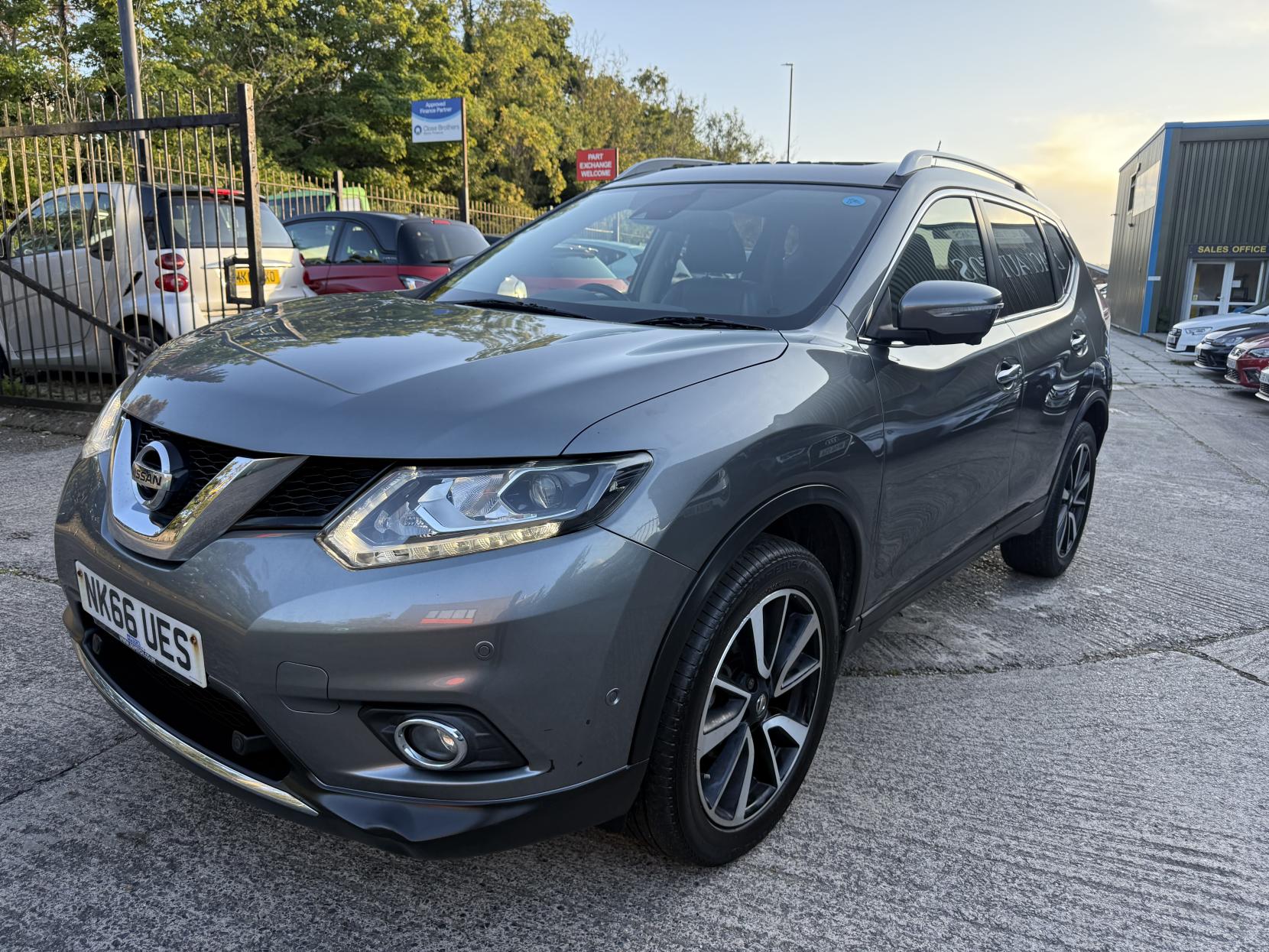 Nissan X-Trail 1.6 dCi Tekna SUV 5dr Diesel Manual 4WD Euro 6 (s/s) (130 ps)
