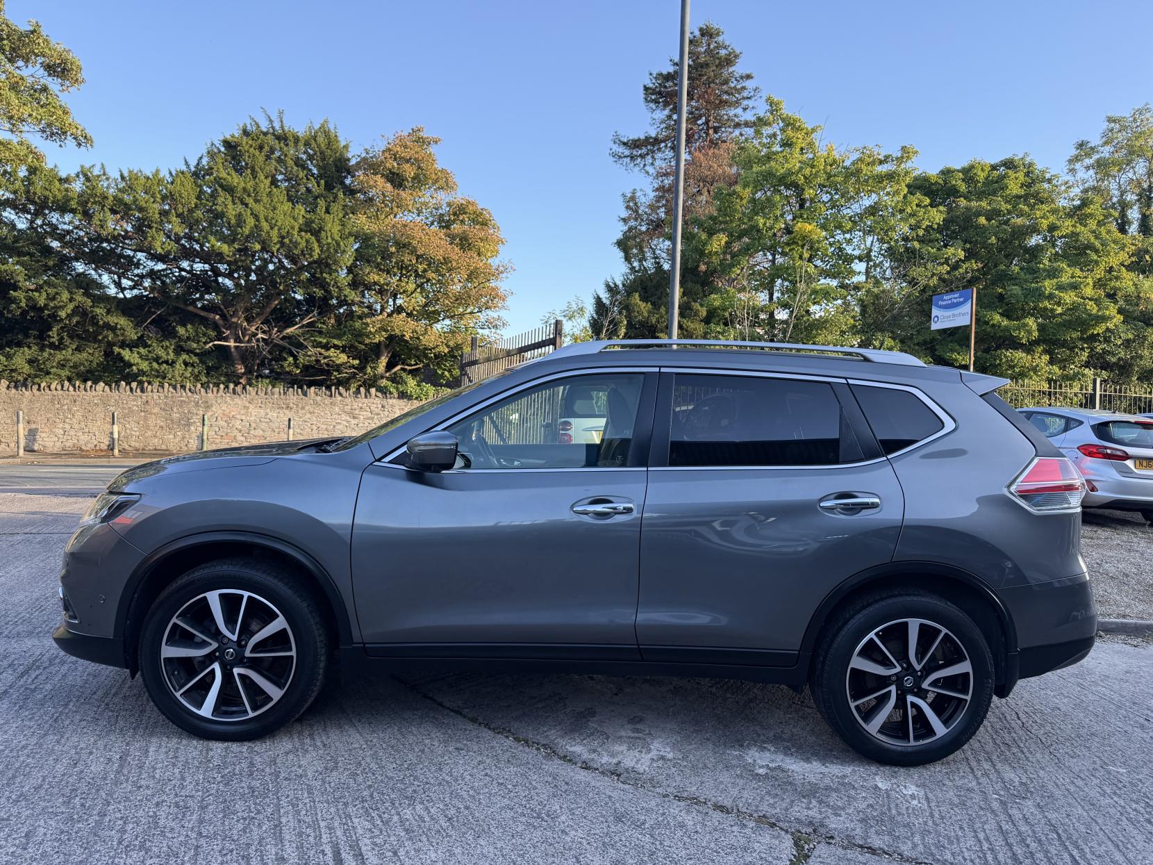Nissan X-Trail 1.6 dCi Tekna SUV 5dr Diesel Manual 4WD Euro 6 (s/s) (130 ps)