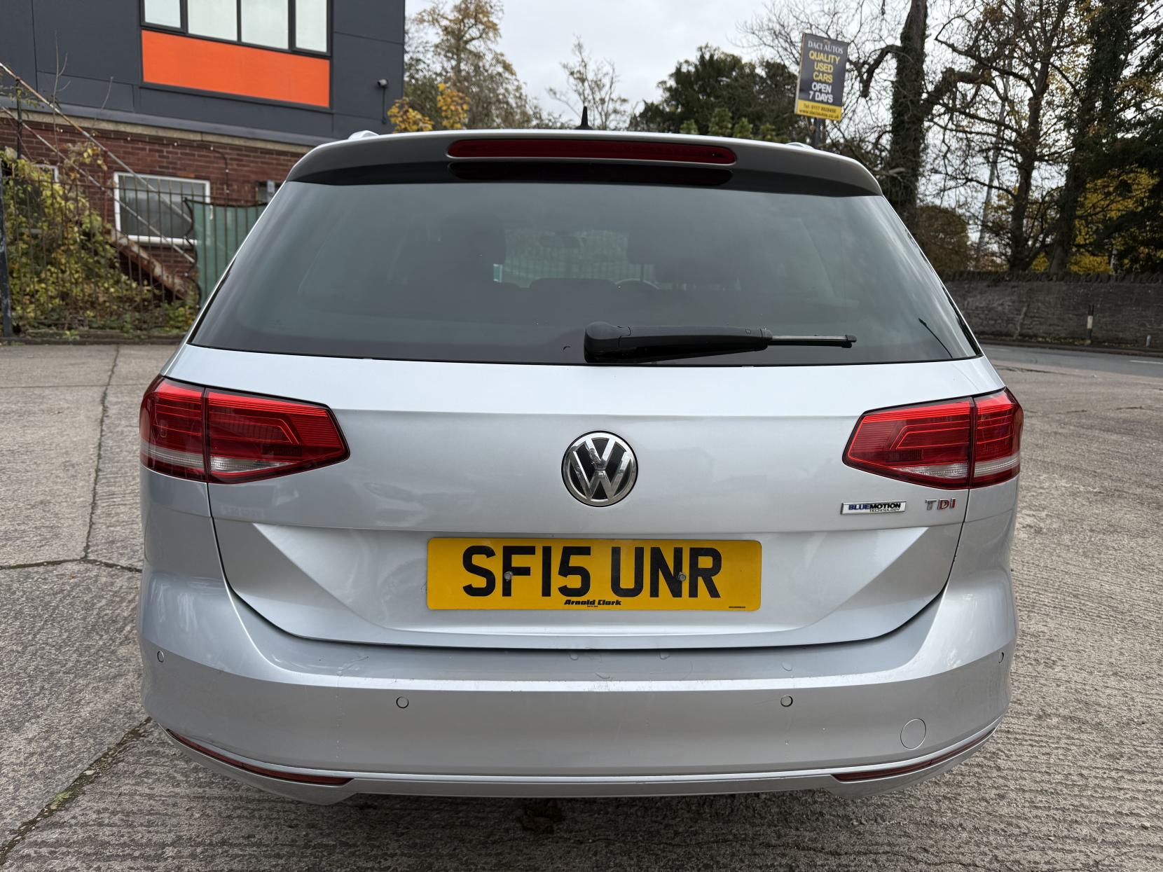 Volkswagen Passat 1.6 TDI BlueMotion Tech SE Business Estate 5dr Diesel Manual Euro 6 (s/s) (120 ps)