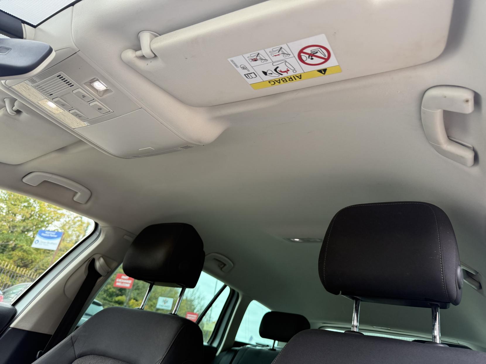 Volkswagen Passat 1.6 TDI BlueMotion Tech SE Business Estate 5dr Diesel Manual Euro 6 (s/s) (120 ps)