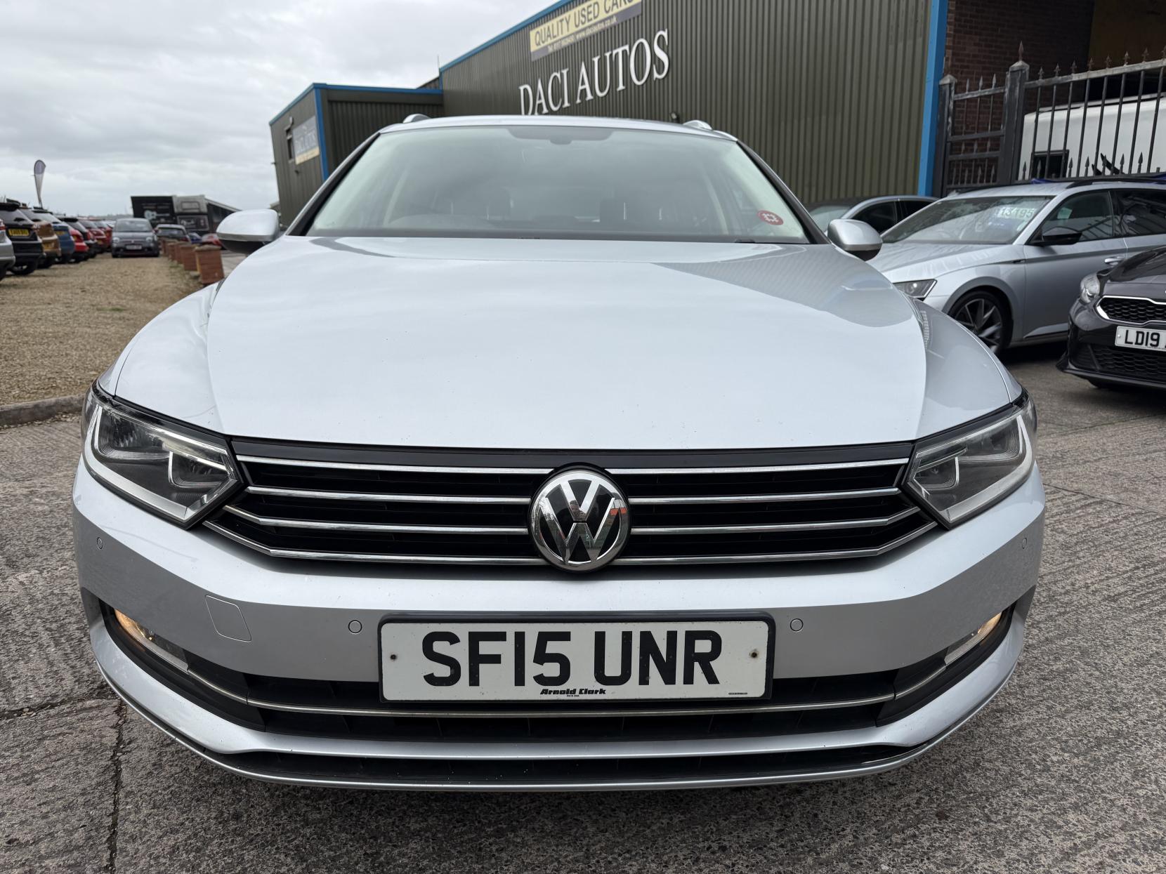 Volkswagen Passat 1.6 TDI BlueMotion Tech SE Business Estate 5dr Diesel Manual Euro 6 (s/s) (120 ps)