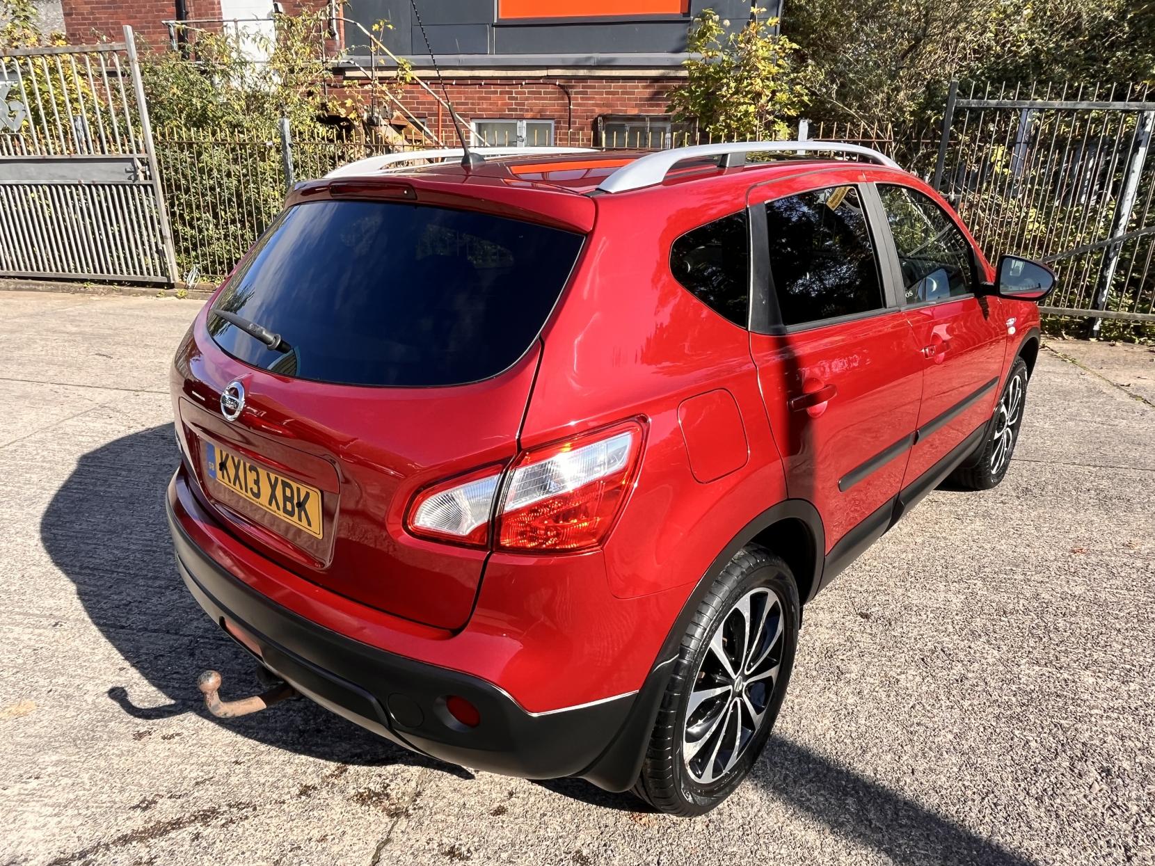 Nissan Qashqai 1.6 n-tec+ SUV 5dr Petrol Manual 2WD Euro 5 (117 ps)