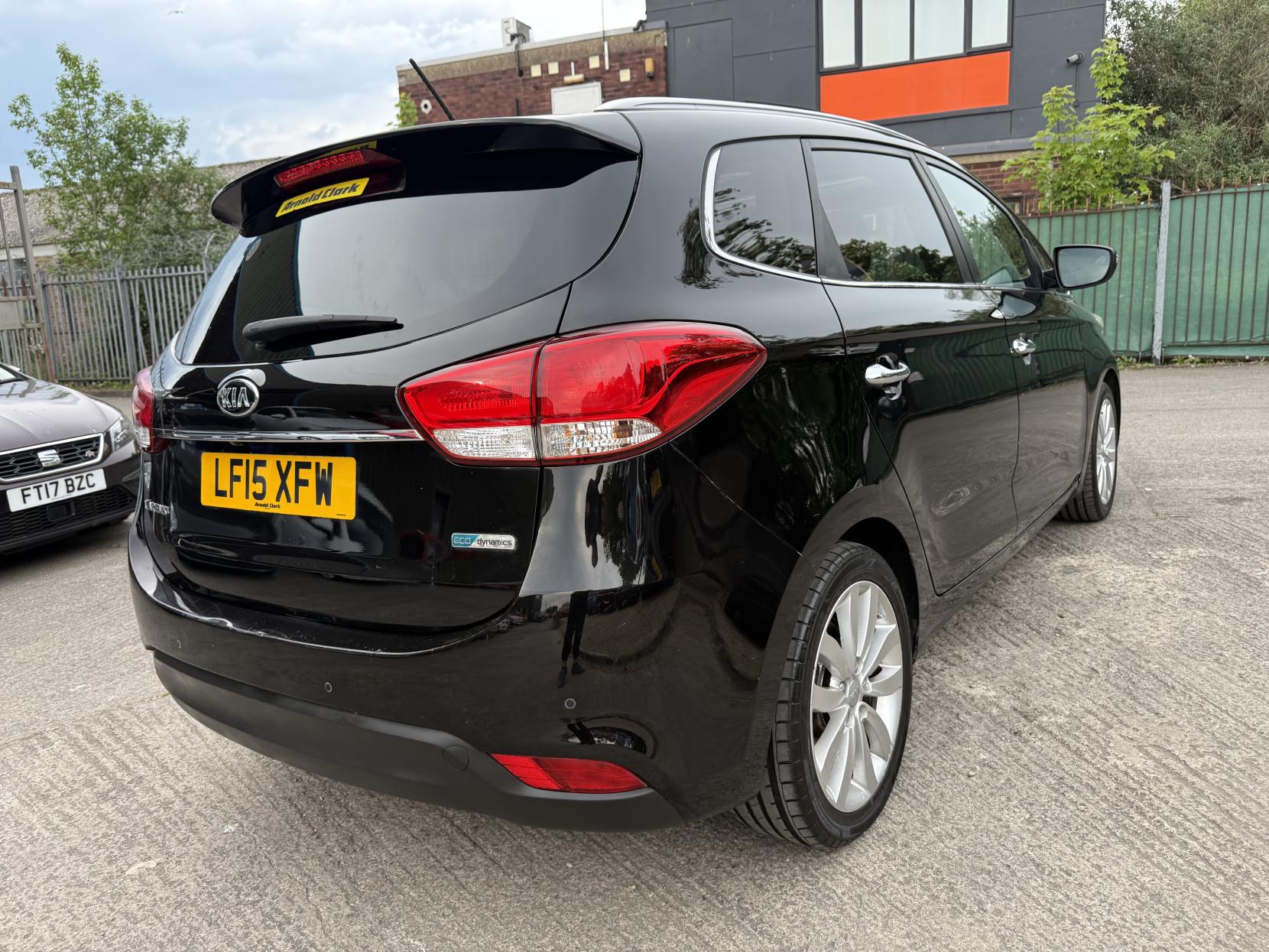 Kia Carens 1.7 CRDi EcoDynamics 3 MPV 5dr Diesel Manual Euro 5 (s/s) (134 bhp)