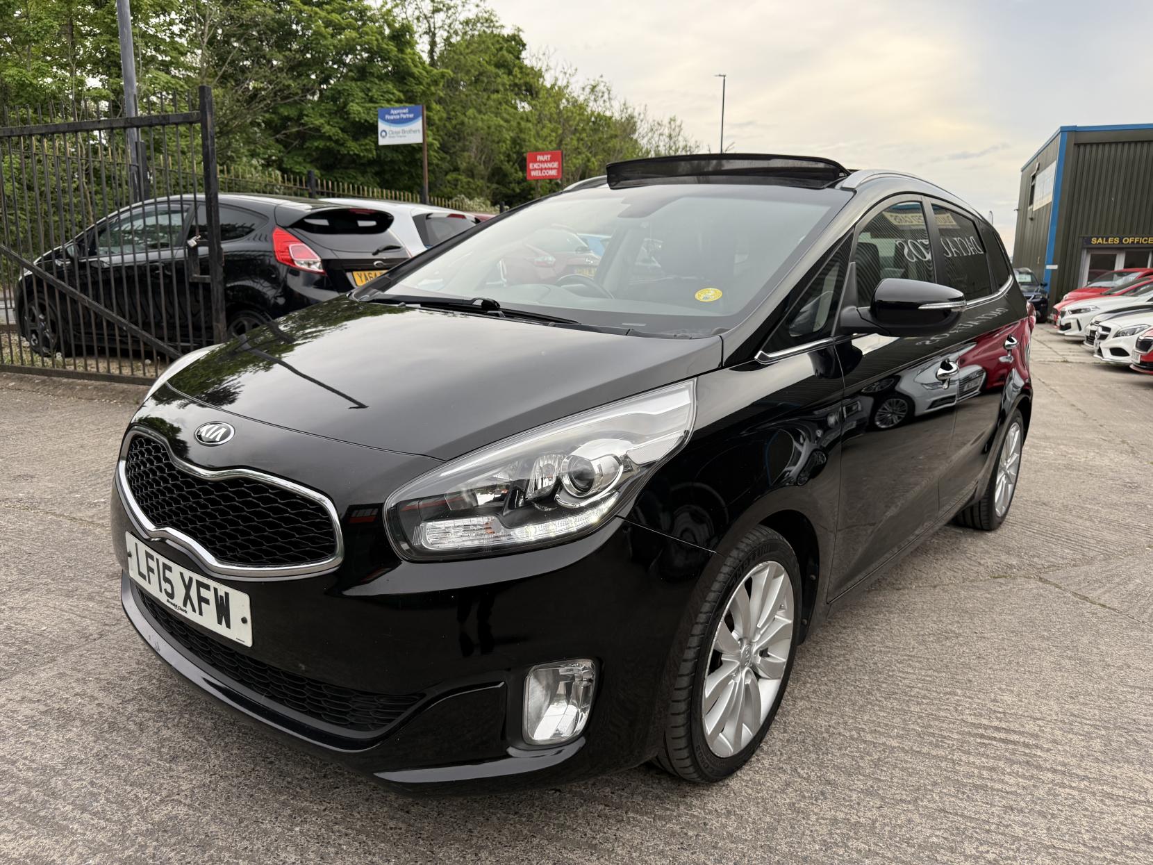 Kia Carens 1.7 CRDi EcoDynamics 3 MPV 5dr Diesel Manual Euro 5 (s/s) (134 bhp)